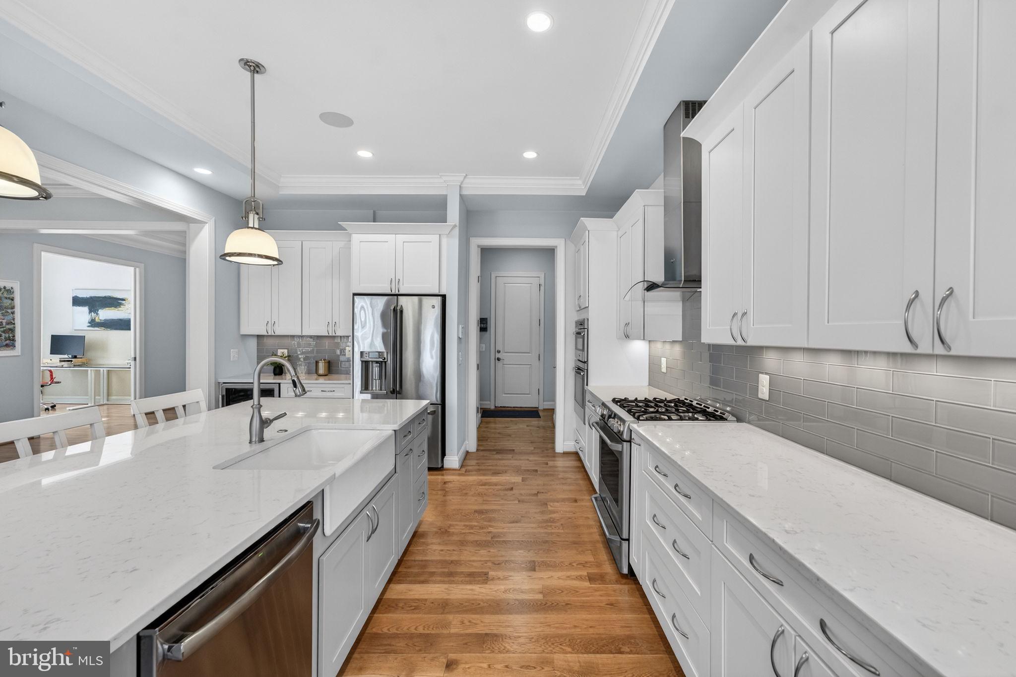 LEE BOULEVARD HEIGHTS - Residential