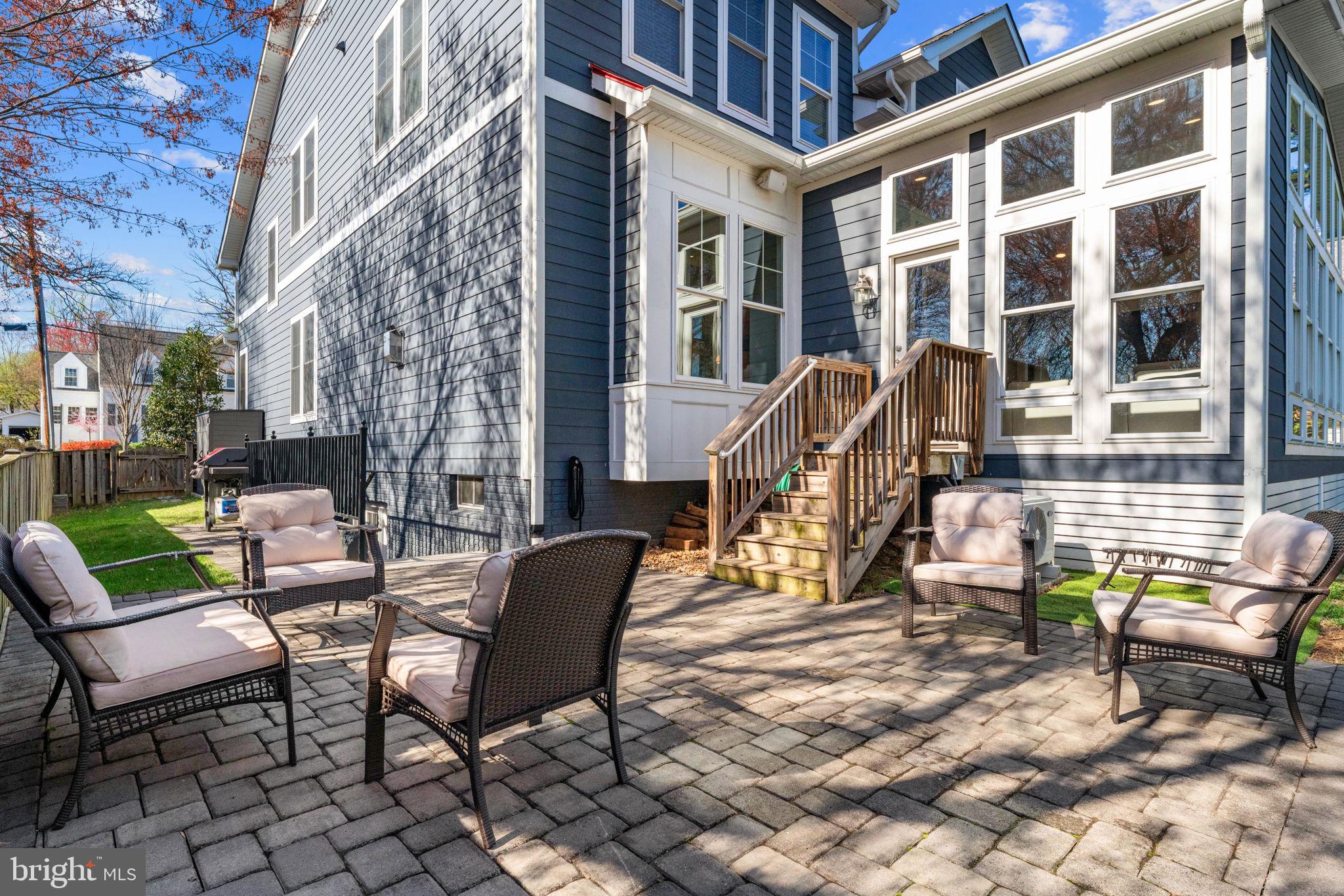 LEE BOULEVARD HEIGHTS - Residential