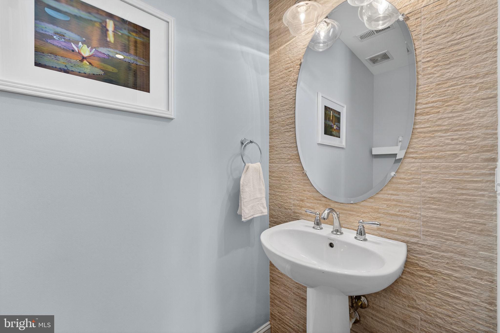 LEE BOULEVARD HEIGHTS - Residential