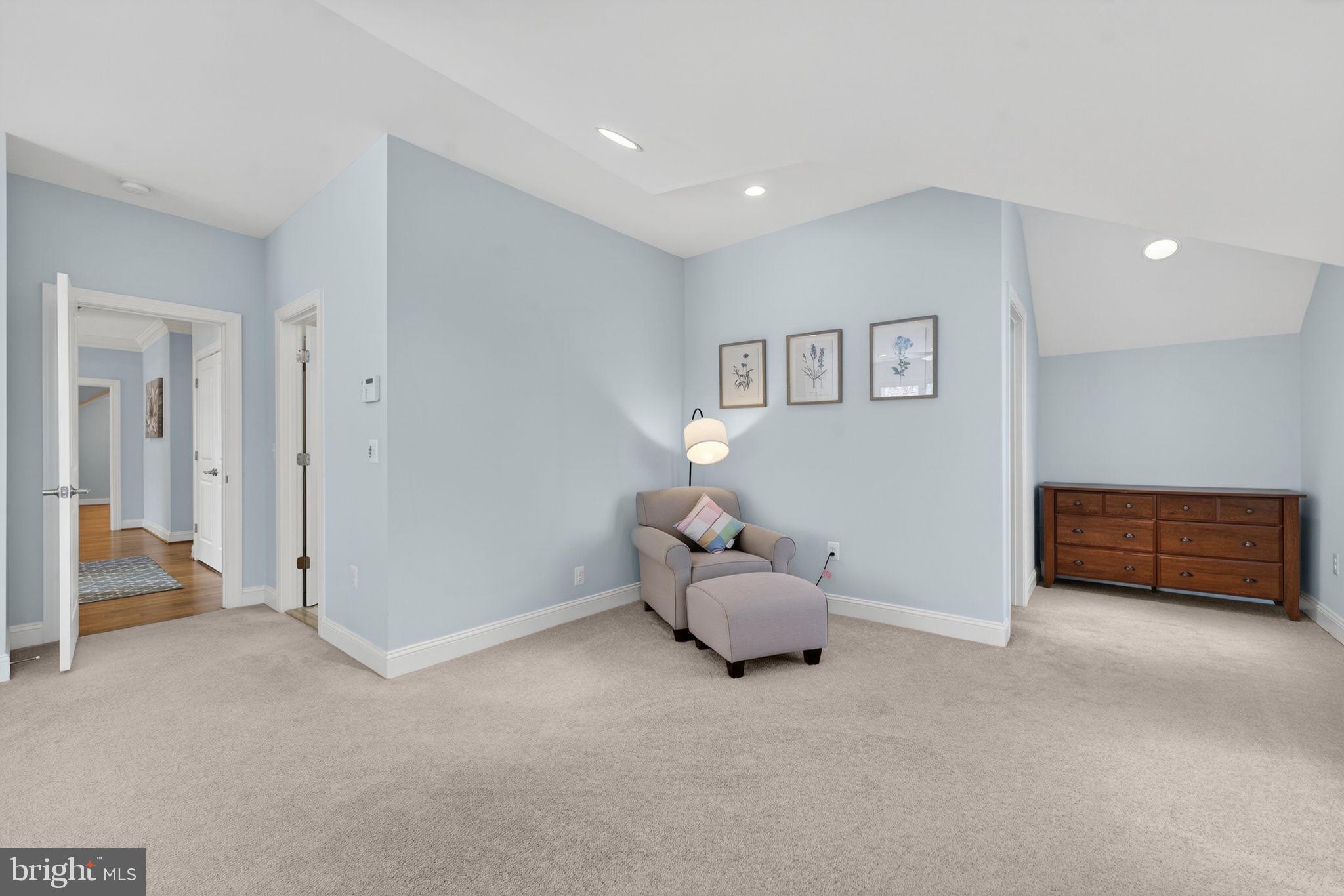 LEE BOULEVARD HEIGHTS - Residential