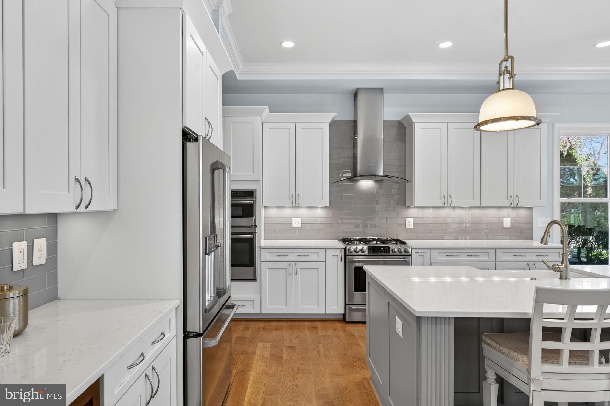 LEE BOULEVARD HEIGHTS - Residential