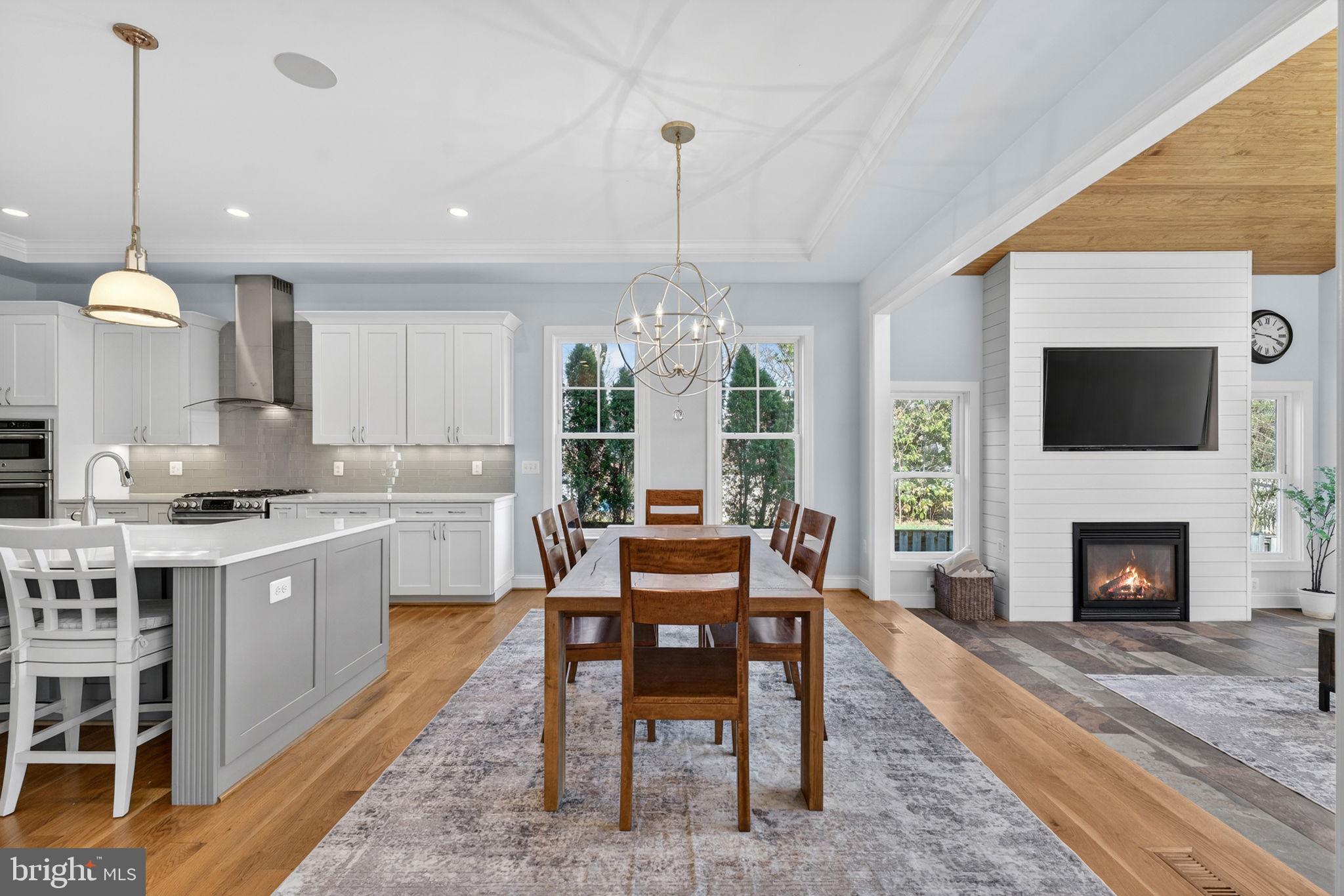 LEE BOULEVARD HEIGHTS - Residential