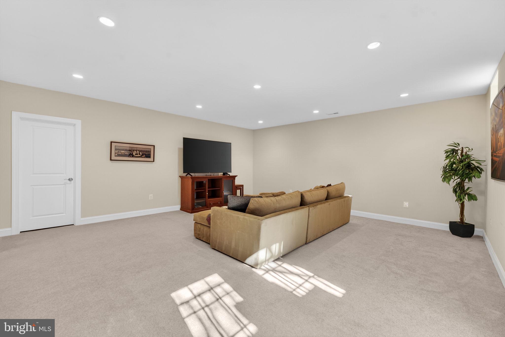 LEE BOULEVARD HEIGHTS - Residential