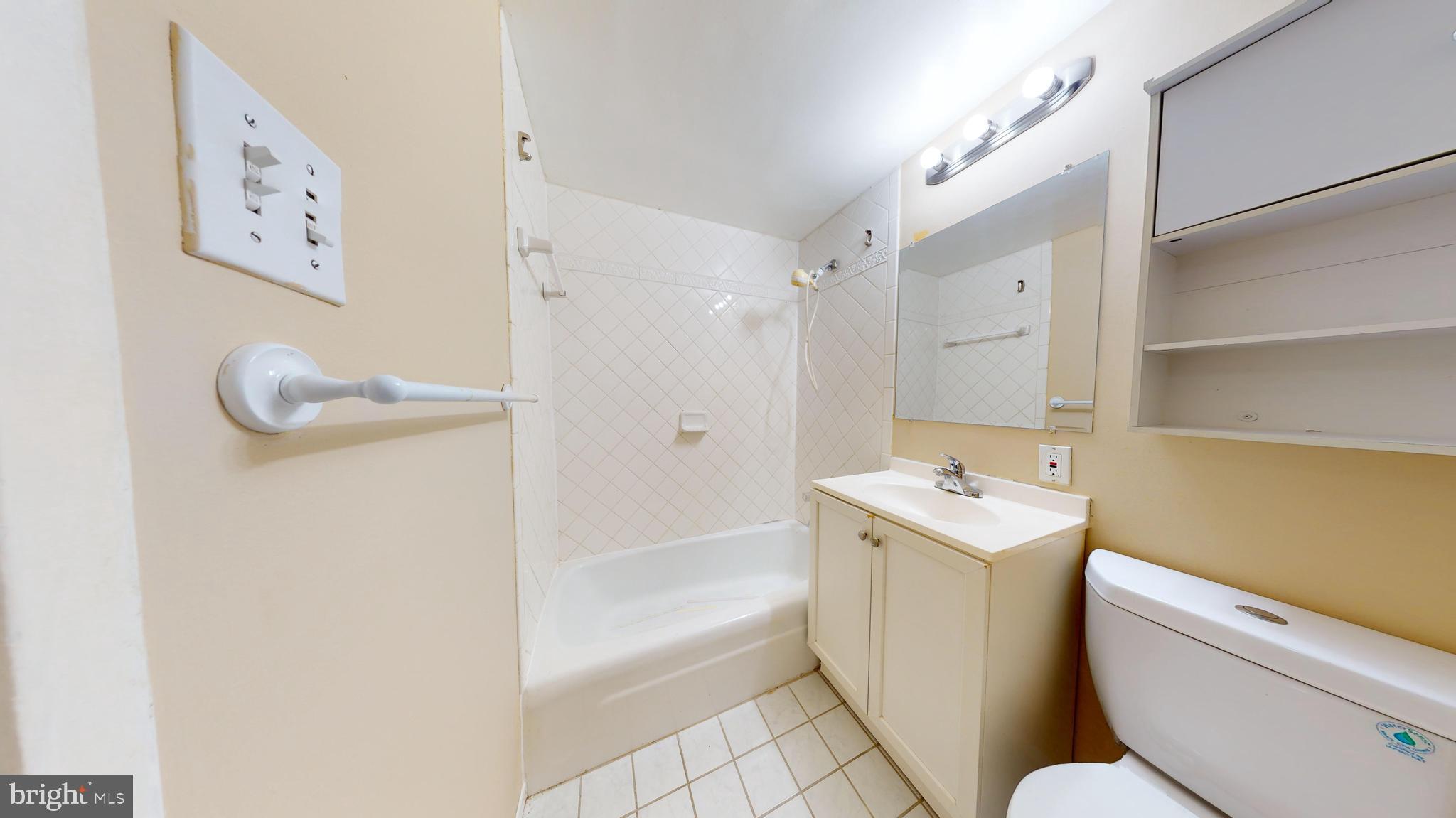 FORTY SIX HUNDRED - Residential Lease