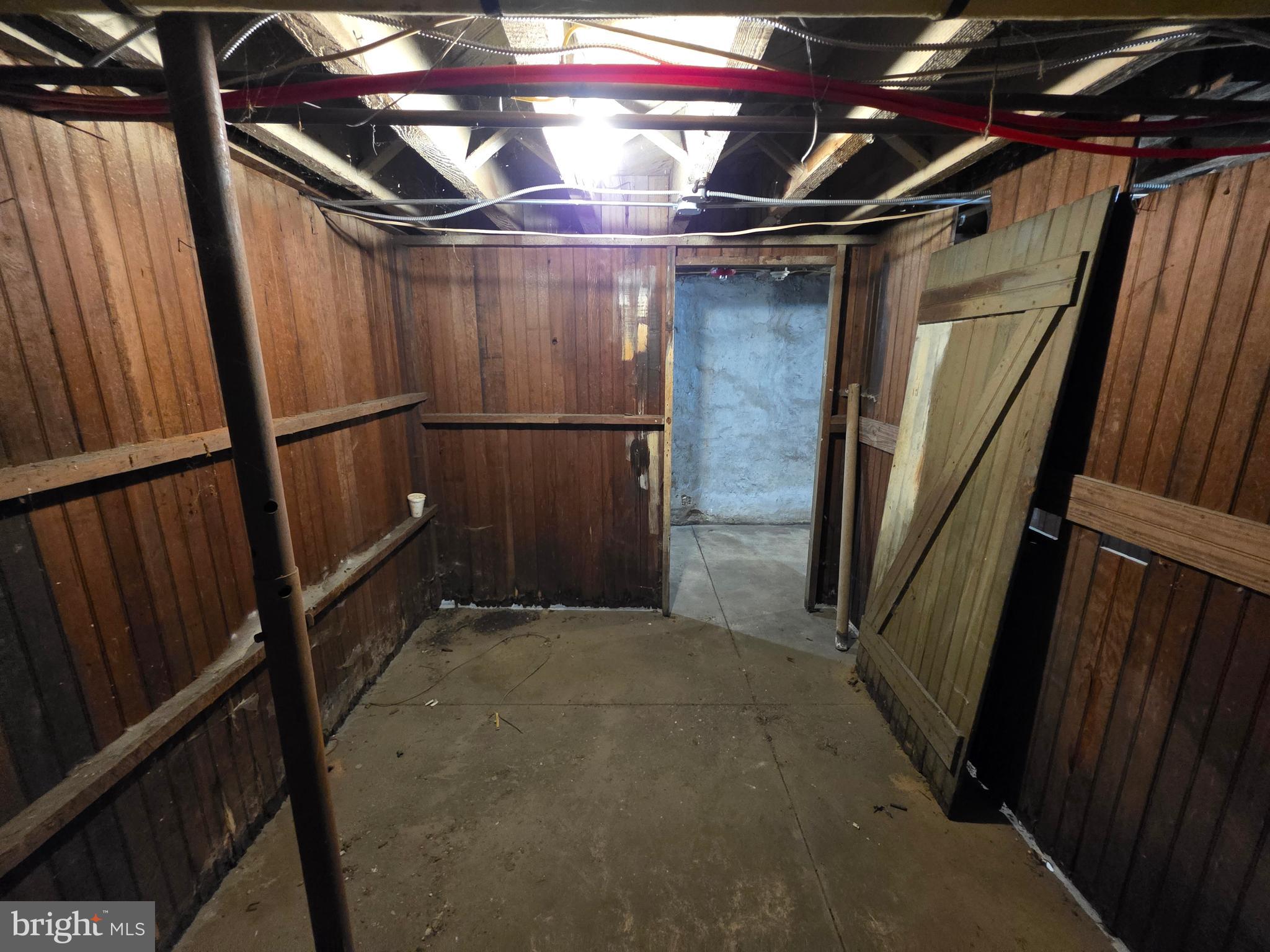 FRANKFORD - Commercial Lease