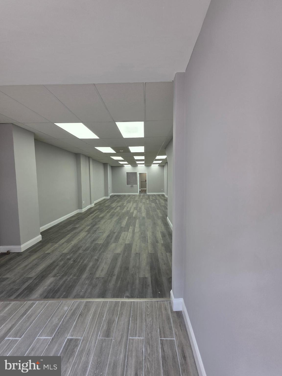 FRANKFORD - Commercial Lease