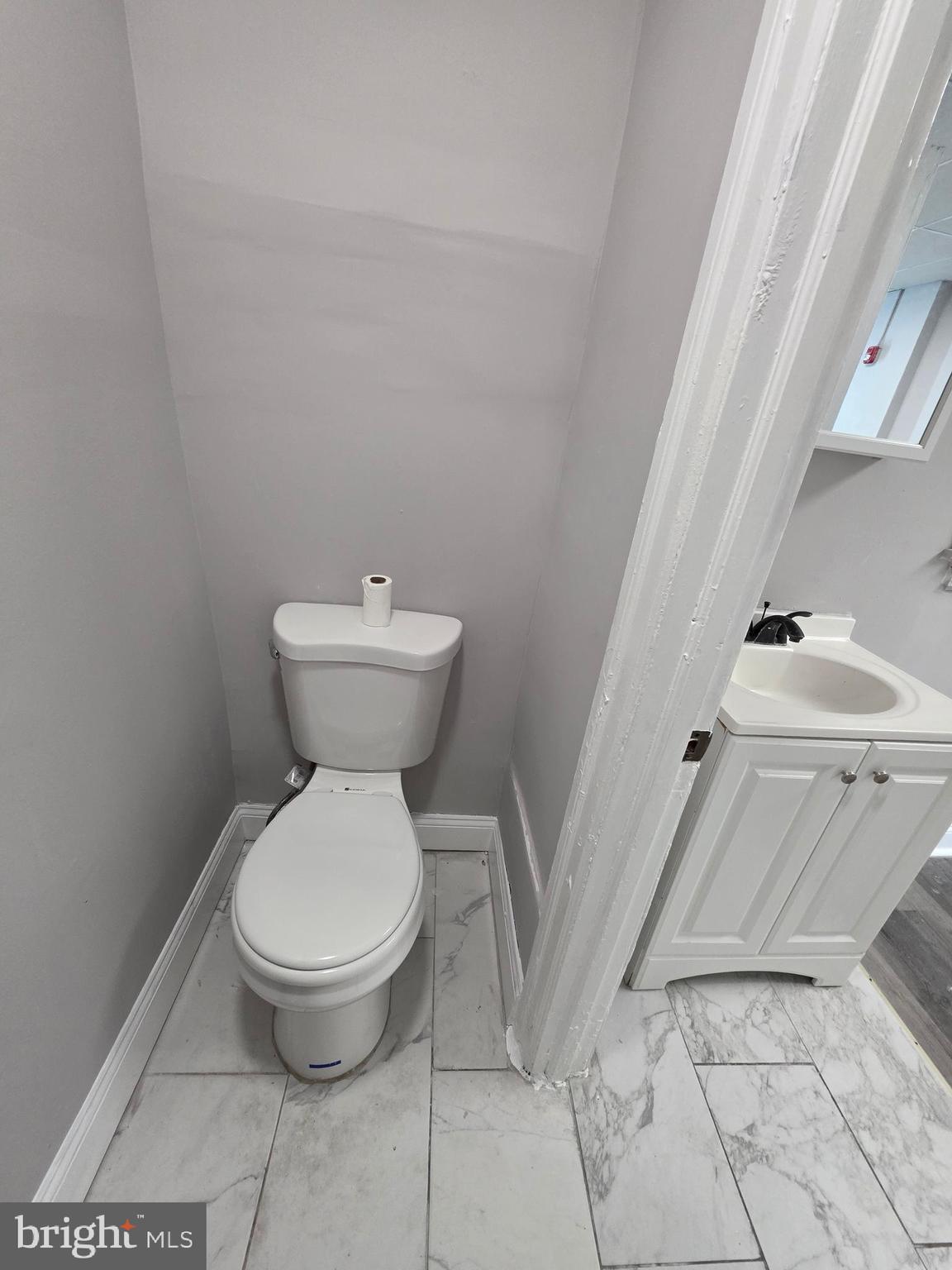 FRANKFORD - Commercial Lease