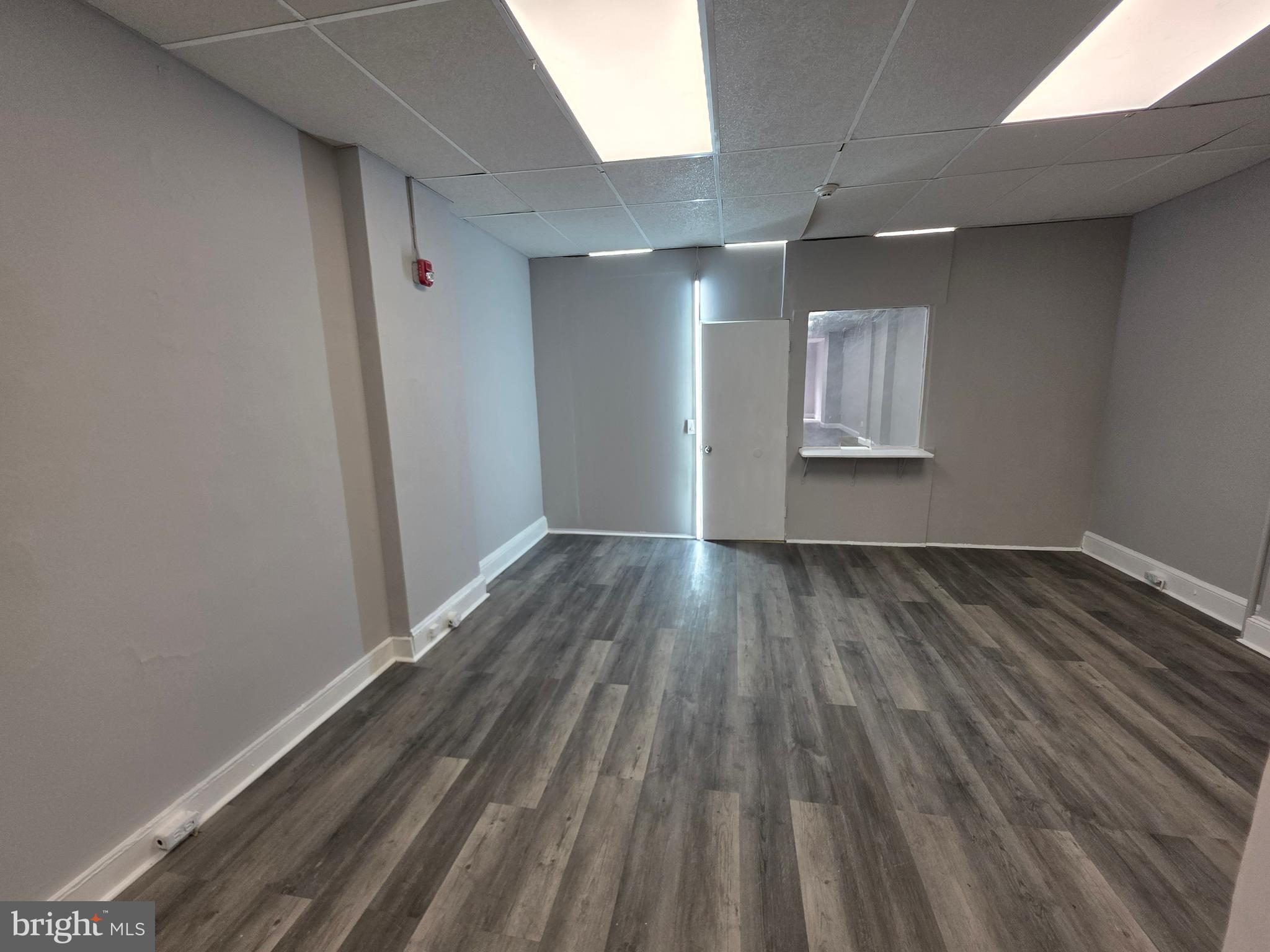 FRANKFORD - Commercial Lease