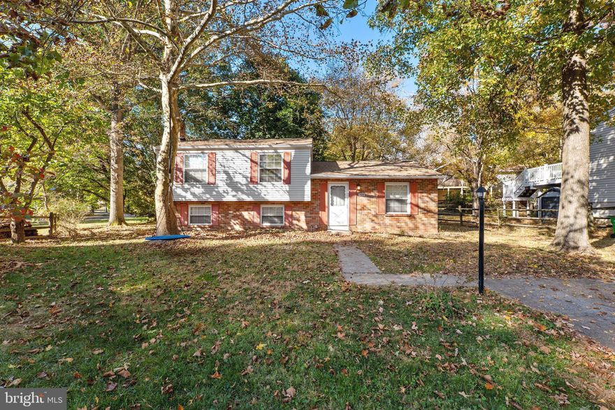 Welcome to this beautifully updated split-level home, perfectly situated on a quiet cul-de-sac! This open-concept layout offers bright and inviting living spaces with modern updates throughout. Major renovations completed in 2021 include a new roof, fully remodeled kitchen and bathroom, and stylish new flooring. Step outside to a large, flat backyard — perfect for play, entertaining, or relaxing in the screened-in patio. Enjoy the best of both comfort and convenience with easy access to shopping, major commuting routes, and nearby Blandair Park. A truly move-in-ready home in a fantastic location!