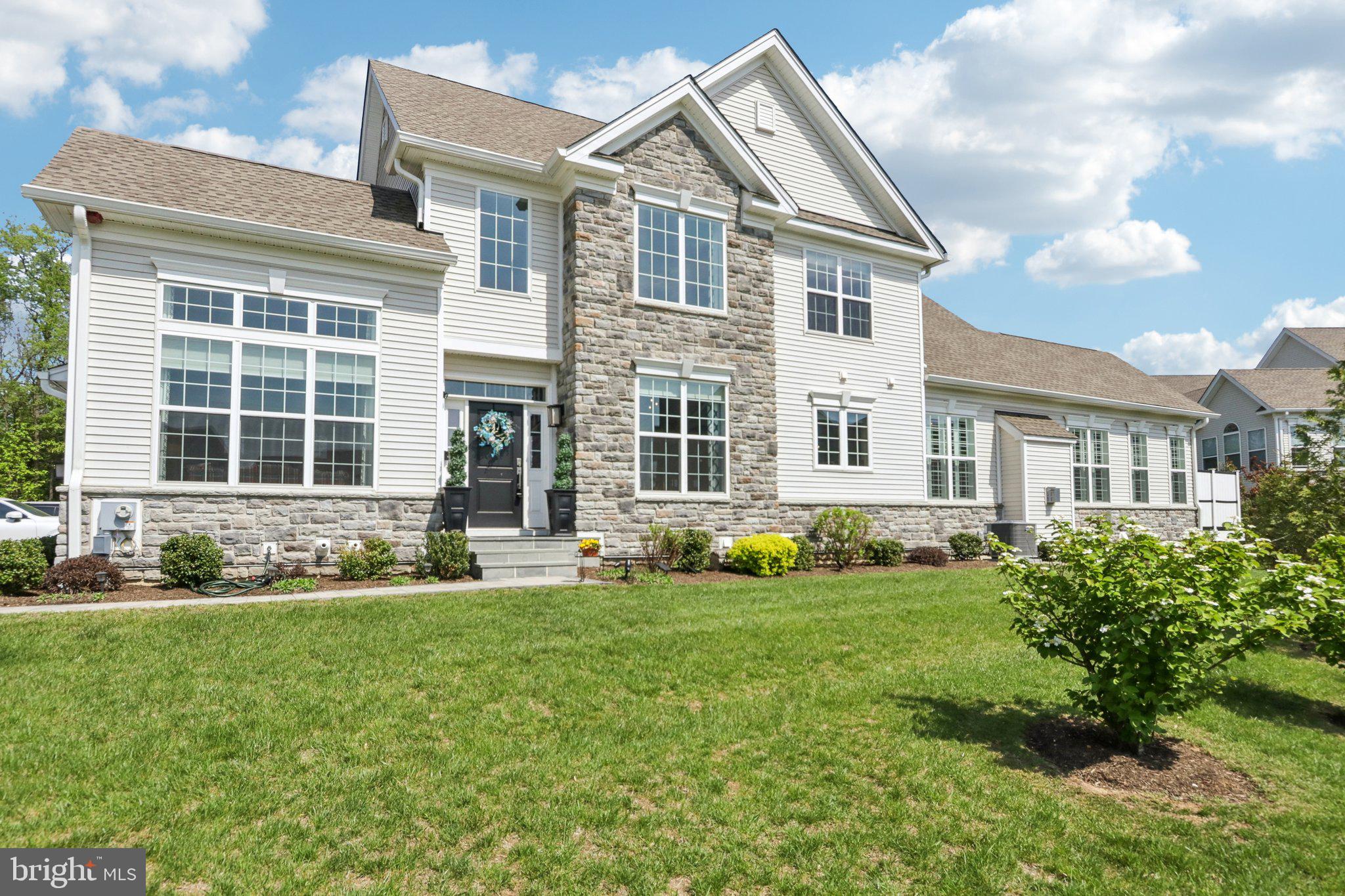 207 REID WAY