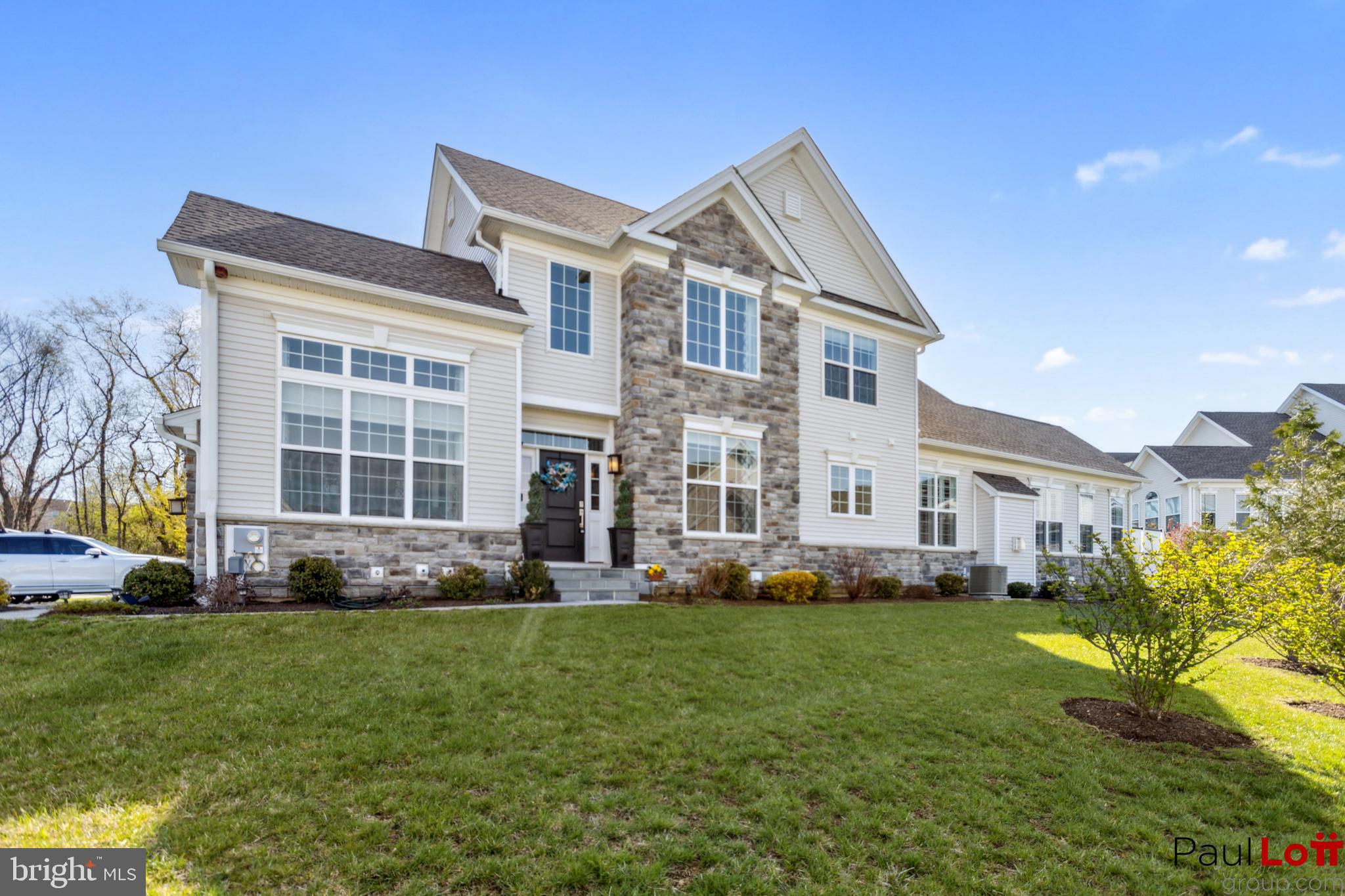 207 REID WAY