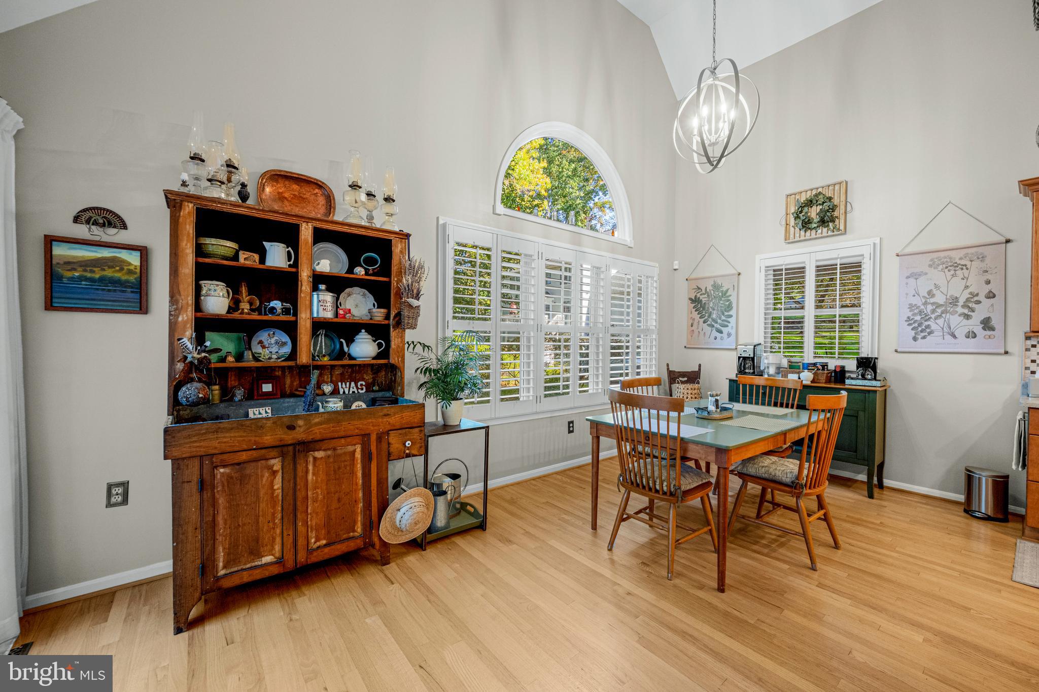 WARFIELDS RANGE - Residential