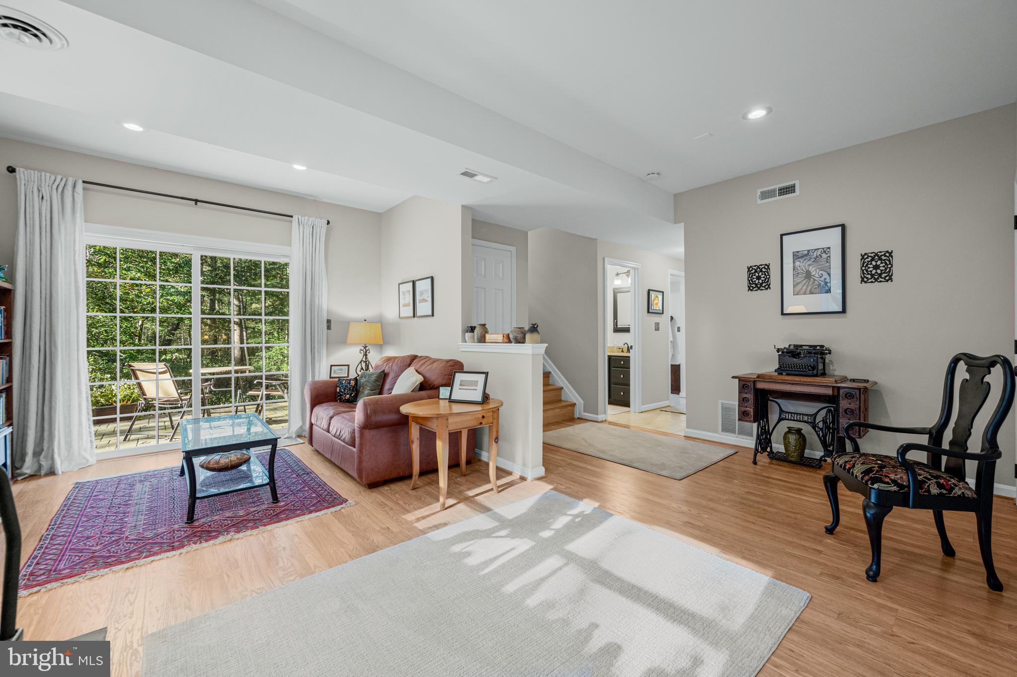 WARFIELDS RANGE - Residential