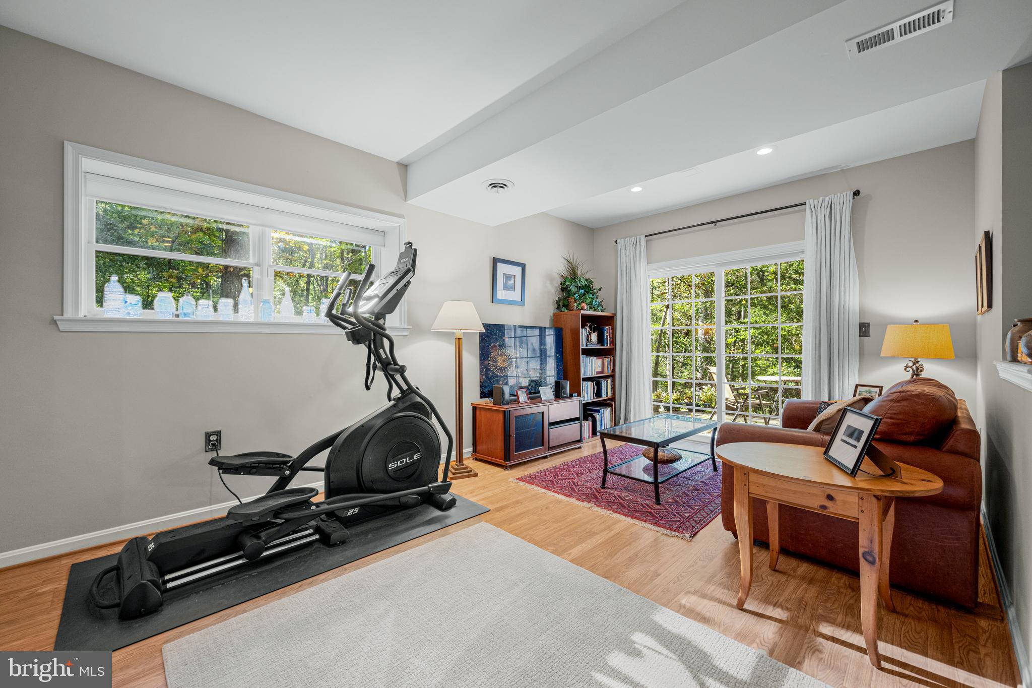 WARFIELDS RANGE - Residential