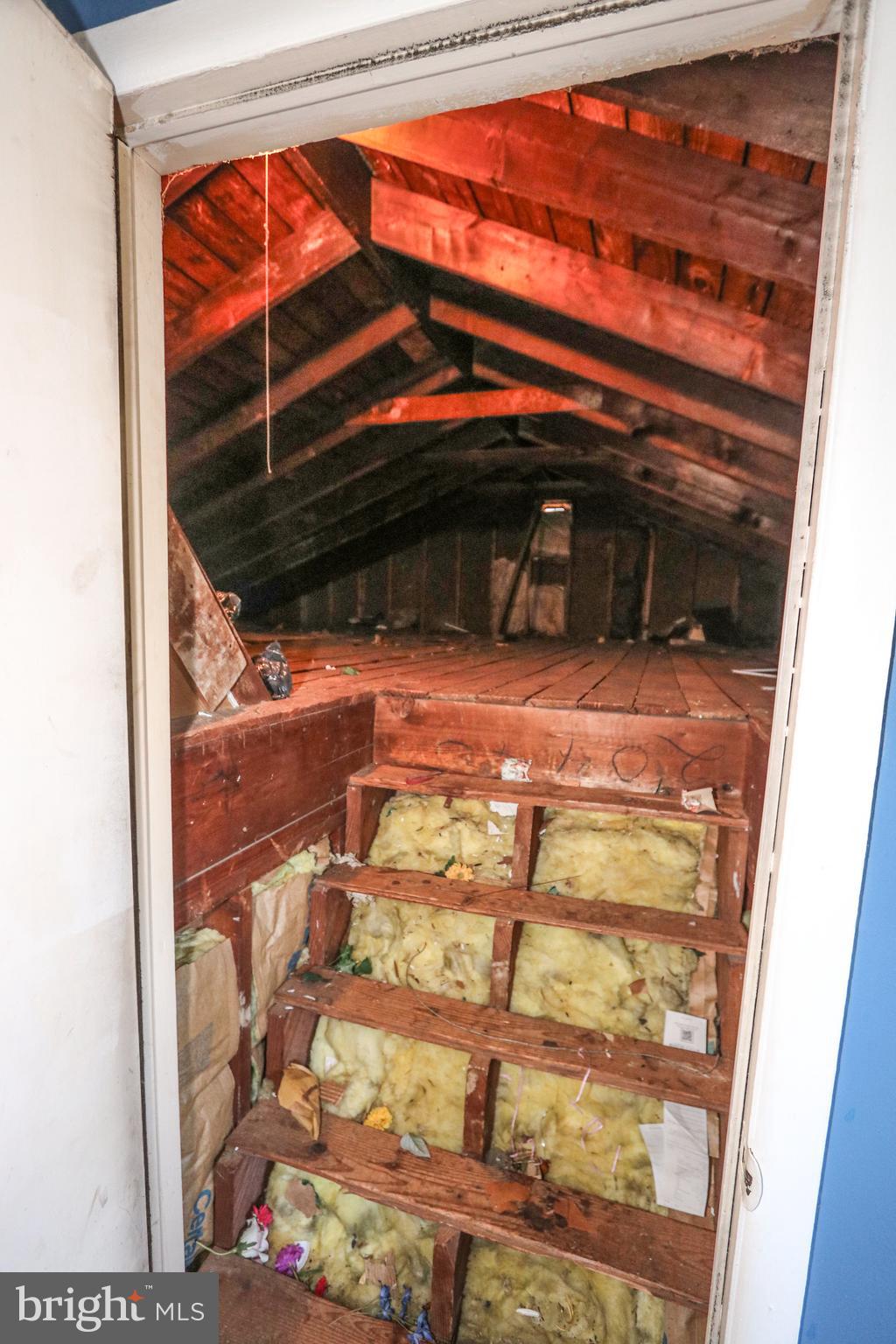 ASHBOURNE HILLS - Residential