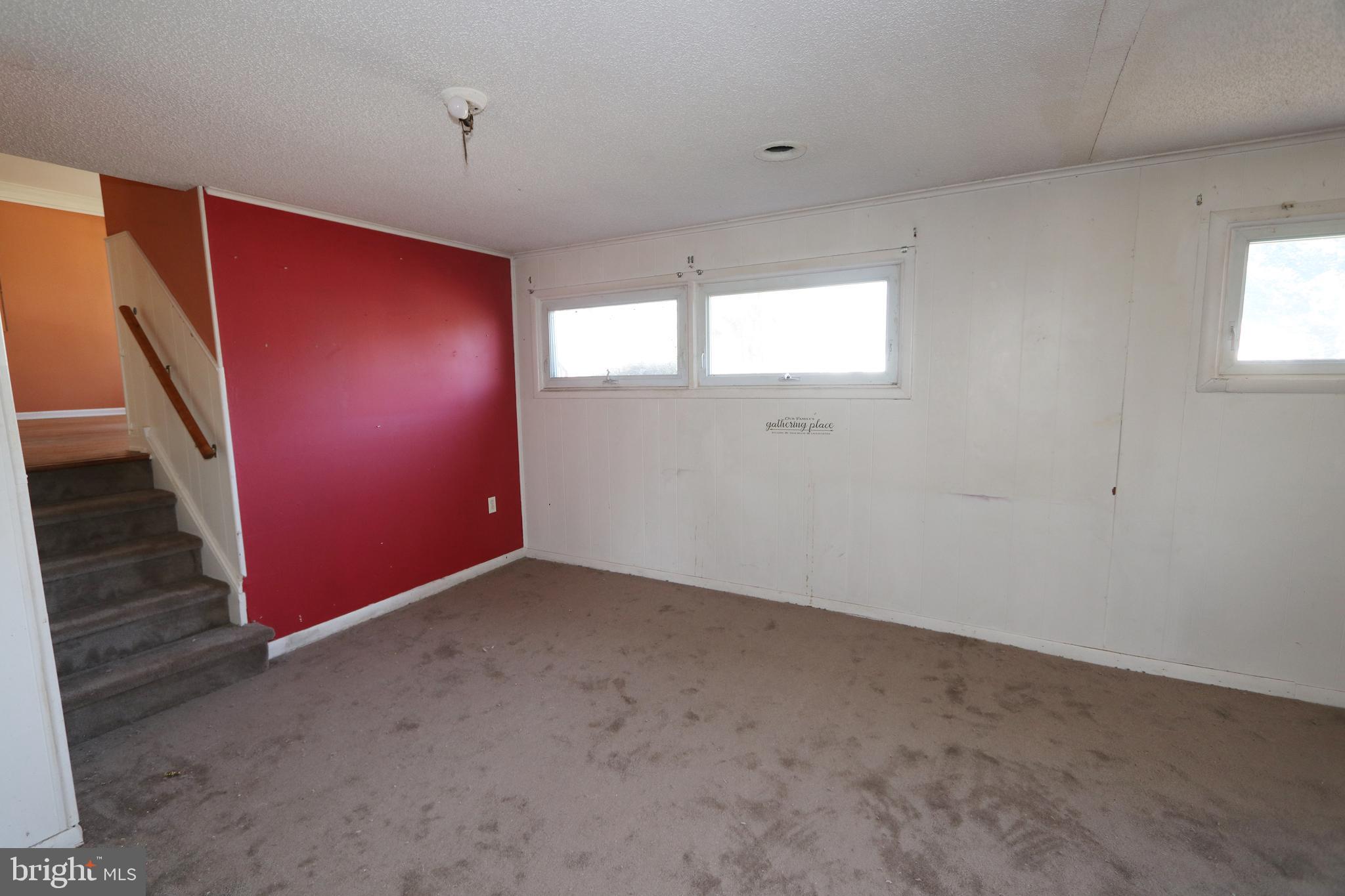 ASHBOURNE HILLS - Residential