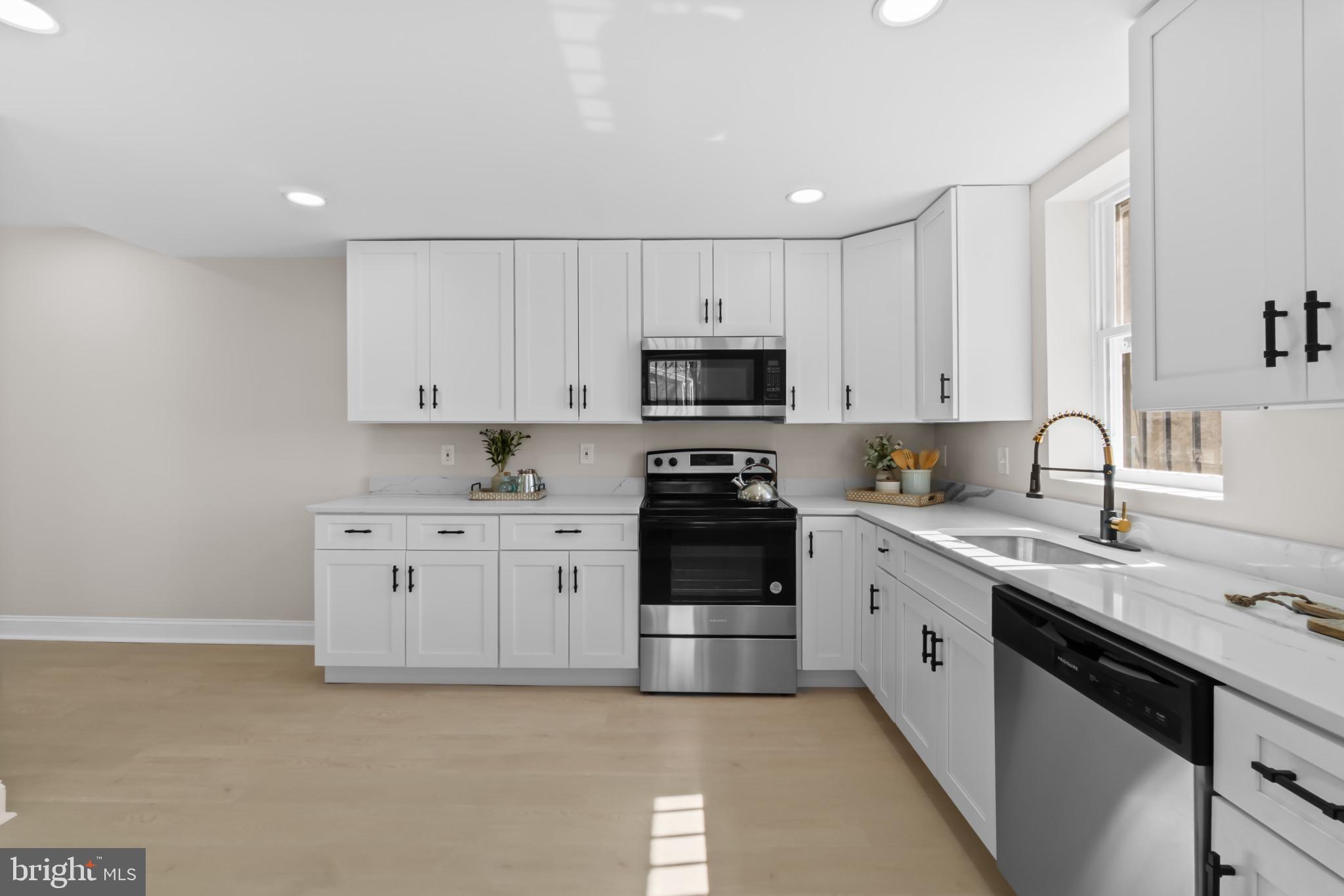 GAY STREET - Residential