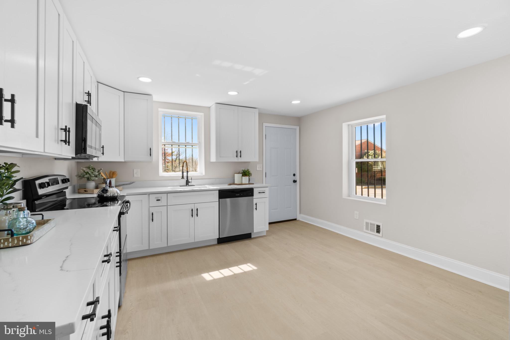 GAY STREET - Residential