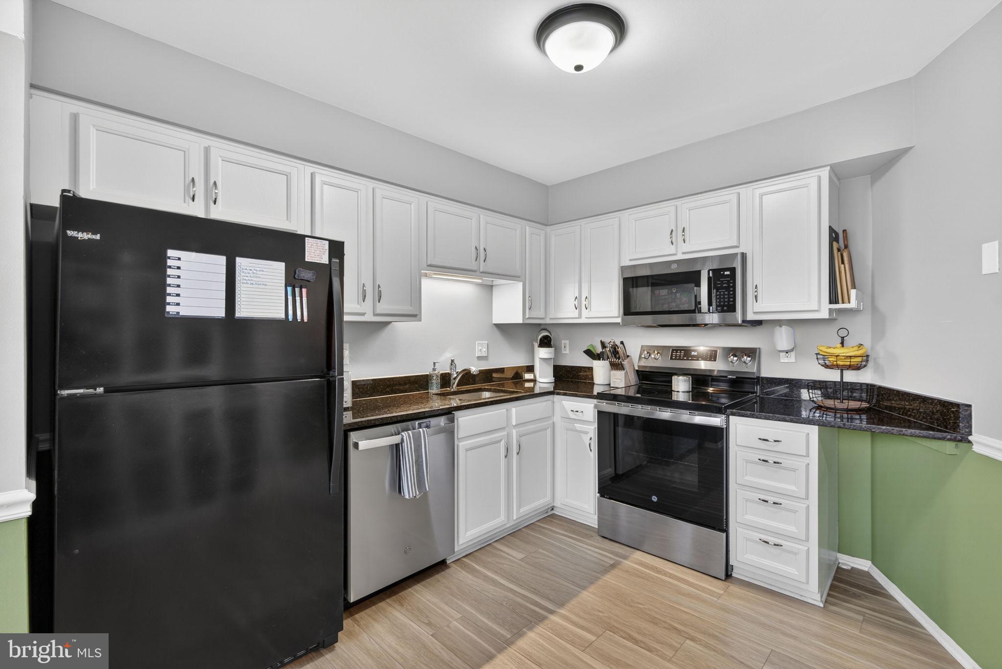 POTOMAC CROSSING - Residential