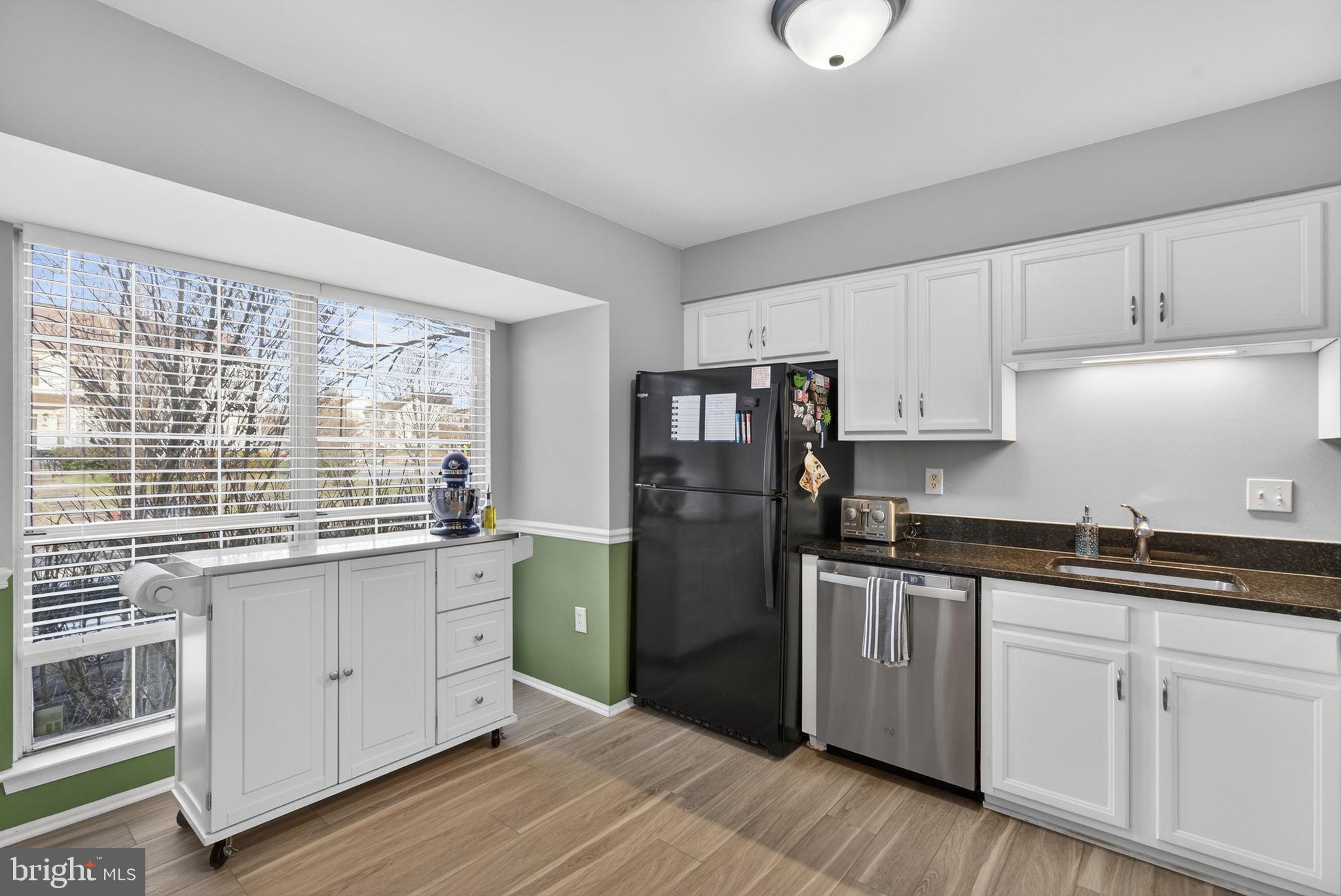 POTOMAC CROSSING - Residential