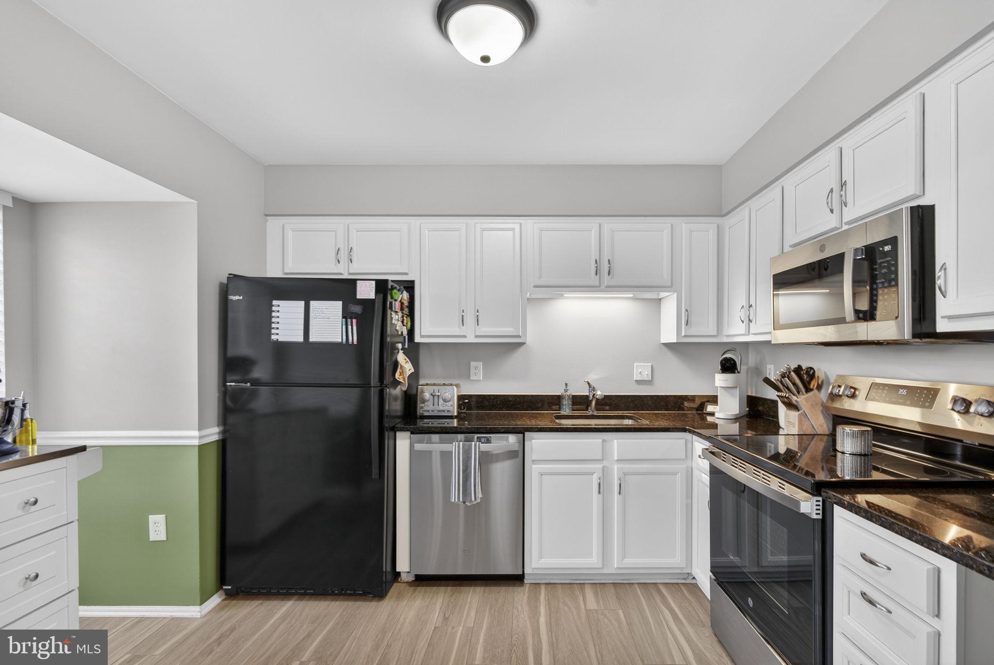 POTOMAC CROSSING - Residential