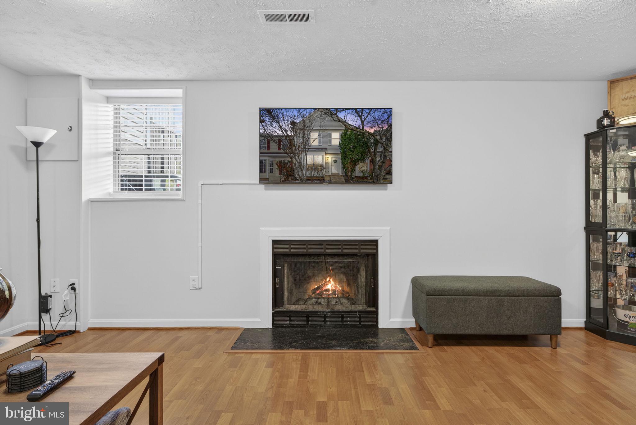 POTOMAC CROSSING - Residential