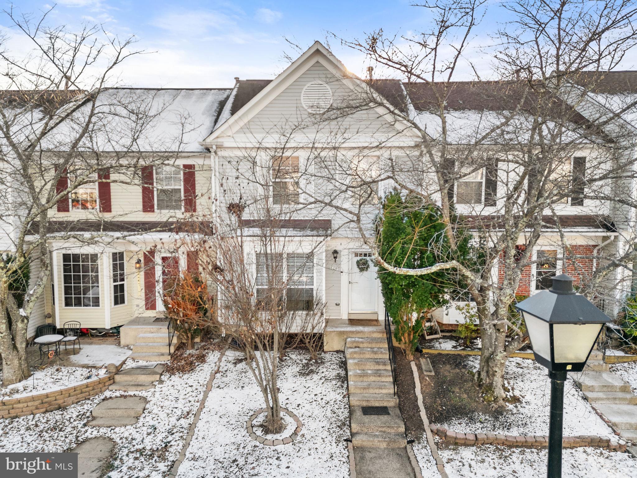 POTOMAC CROSSING - Residential