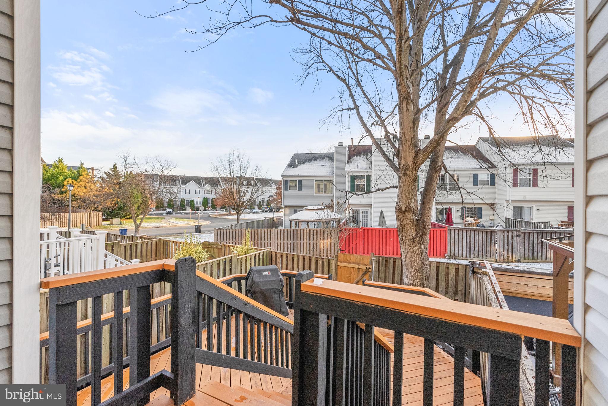 POTOMAC CROSSING - Residential