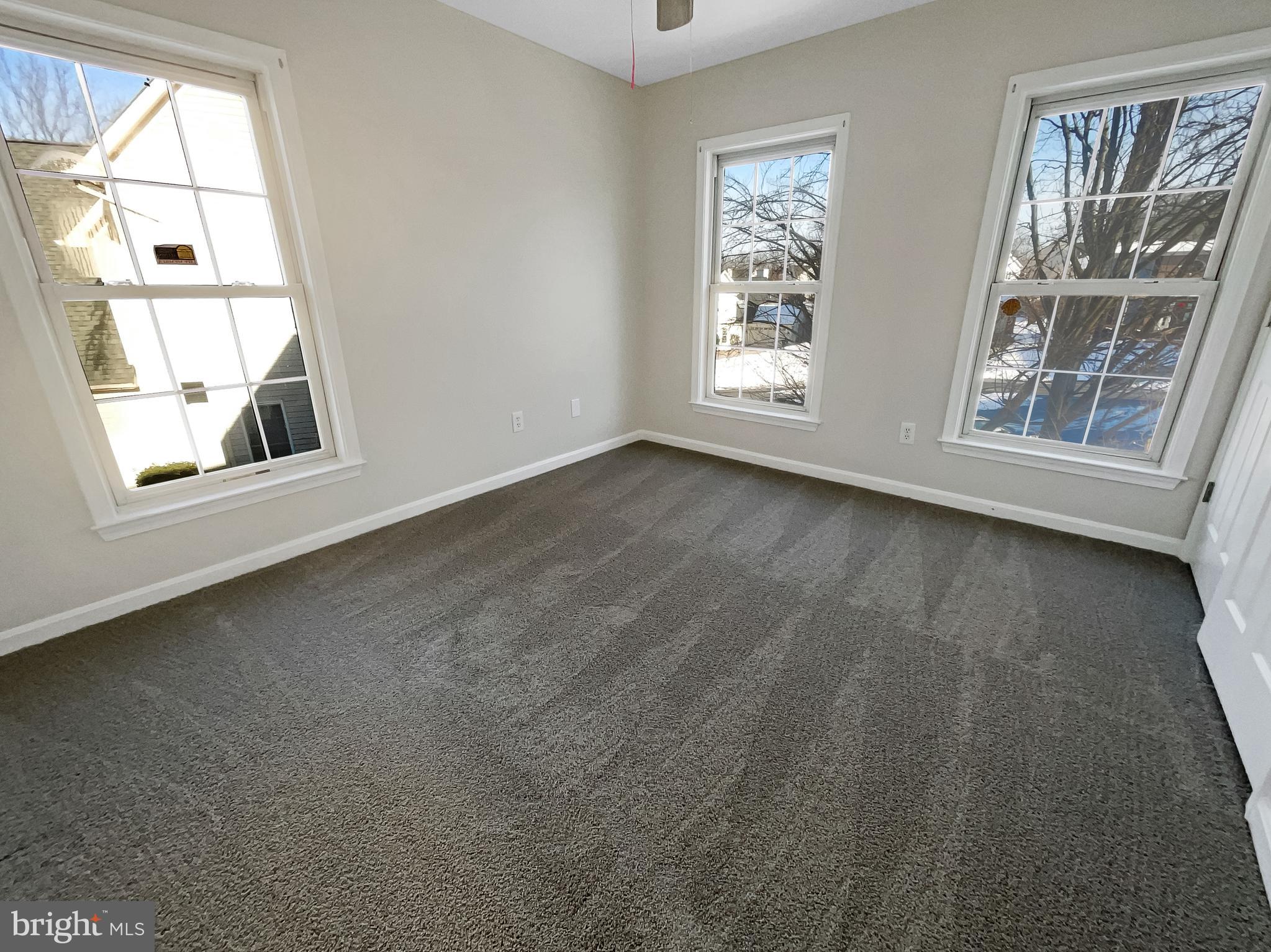 POTOMAC LAKES - Residential