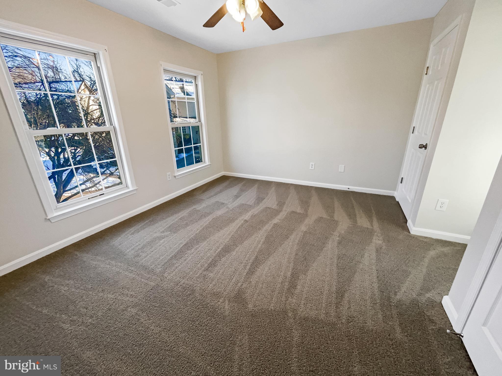 POTOMAC LAKES - Residential