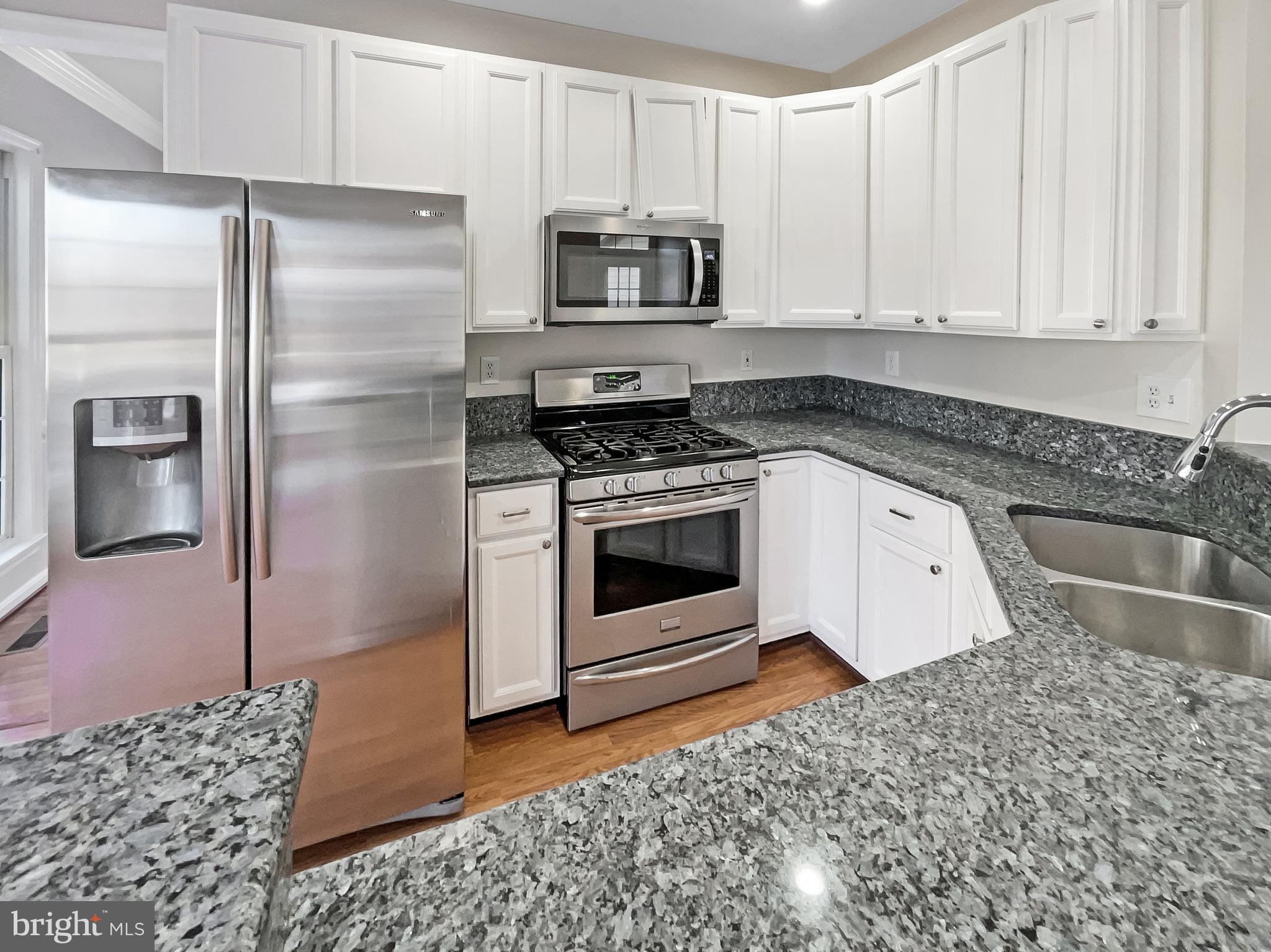 POTOMAC LAKES - Residential