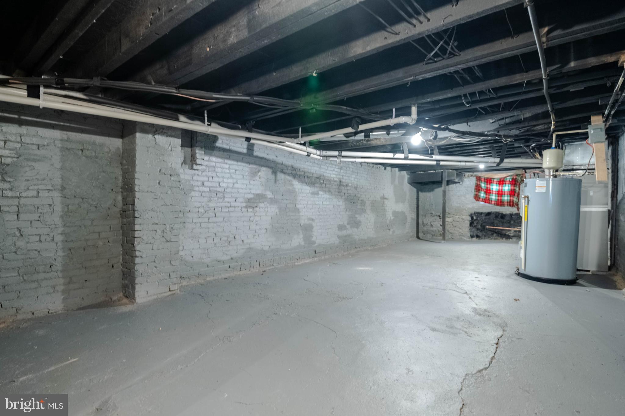 EAST BALTIMORE MIDWAY - Residential