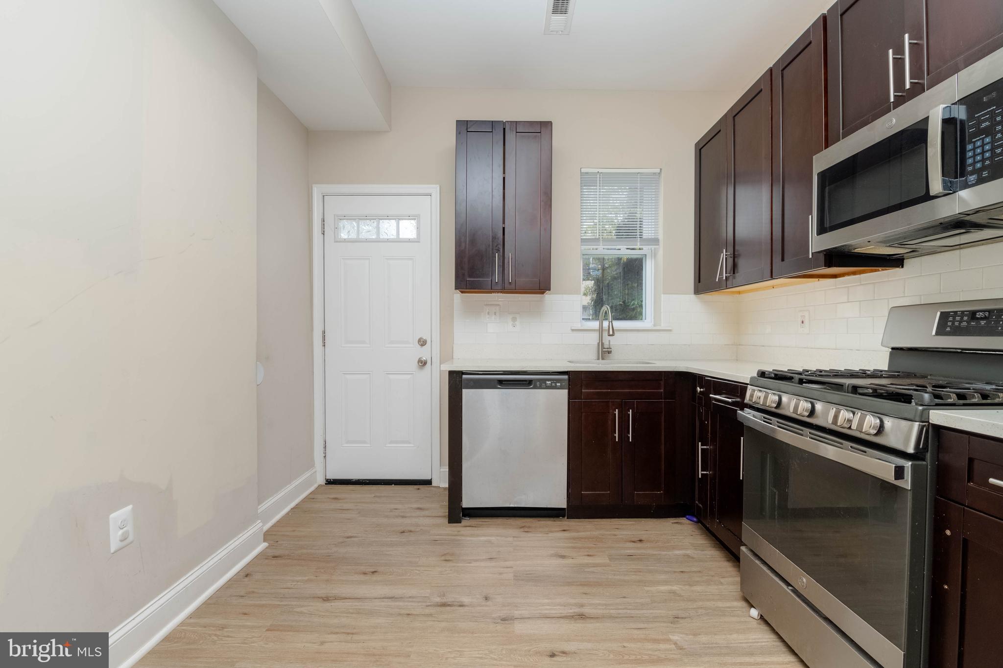 EAST BALTIMORE MIDWAY - Residential