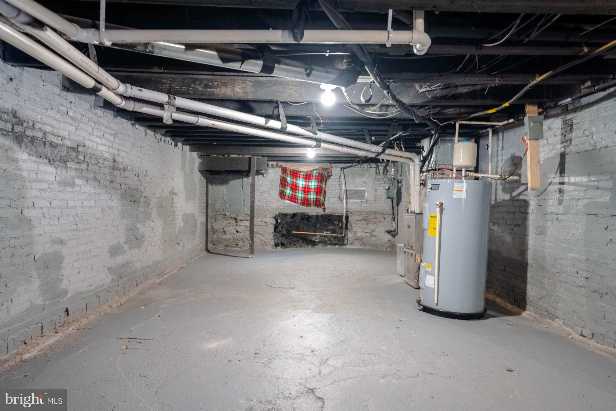 EAST BALTIMORE MIDWAY - Residential