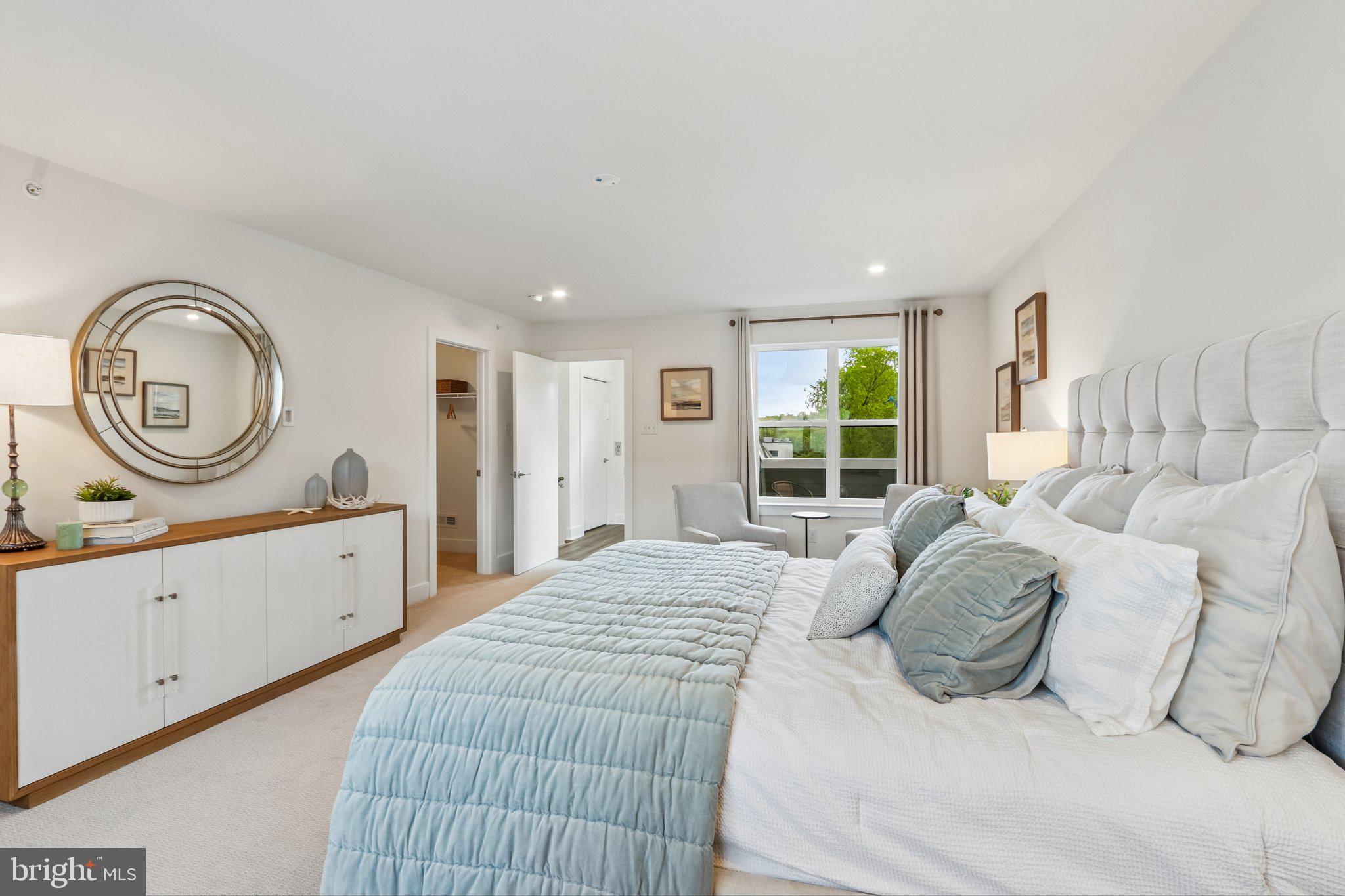 RIVER PLACE - Residential