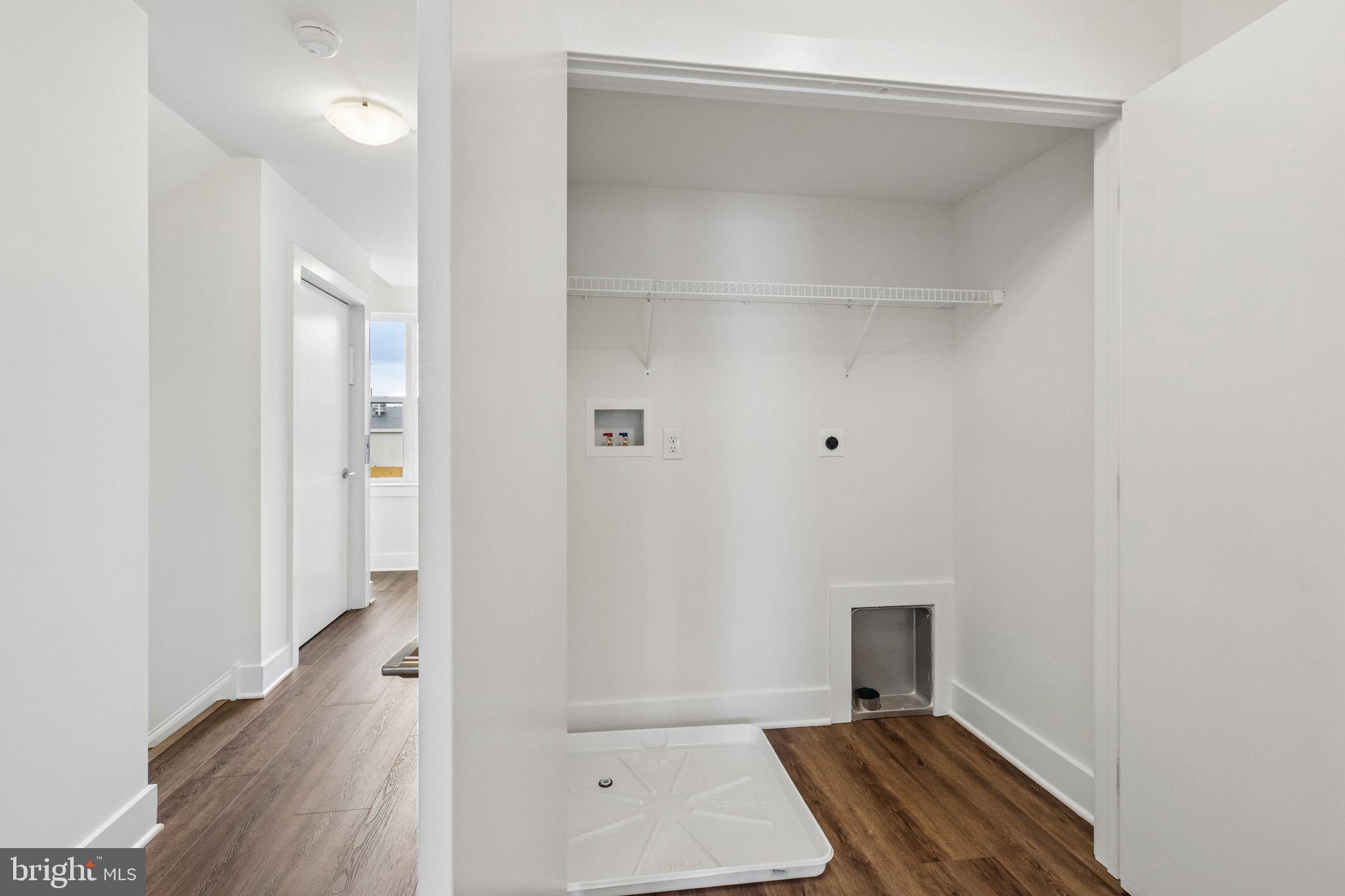 RIVER PLACE - Residential