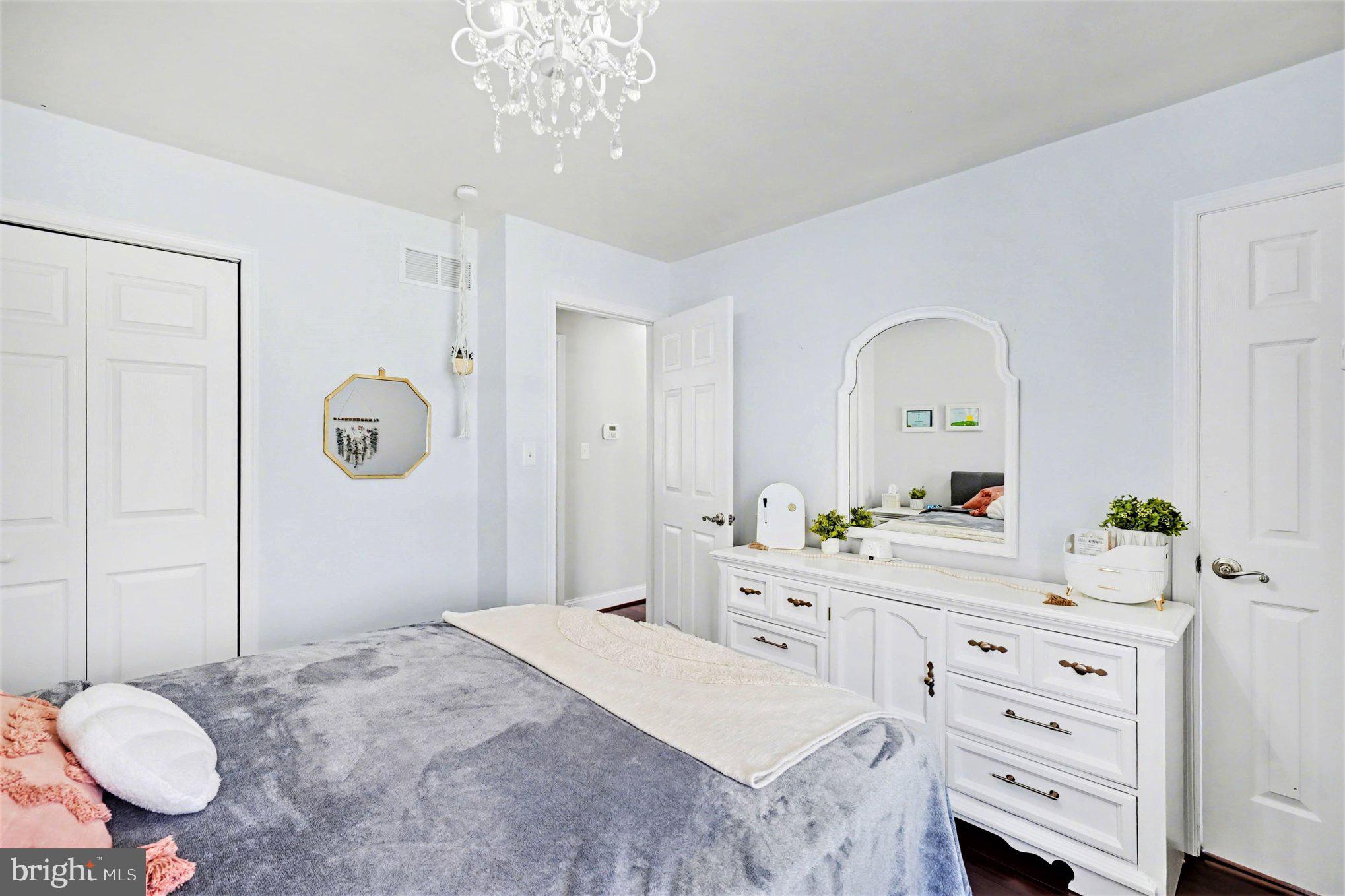 ARUNDEL - Residential