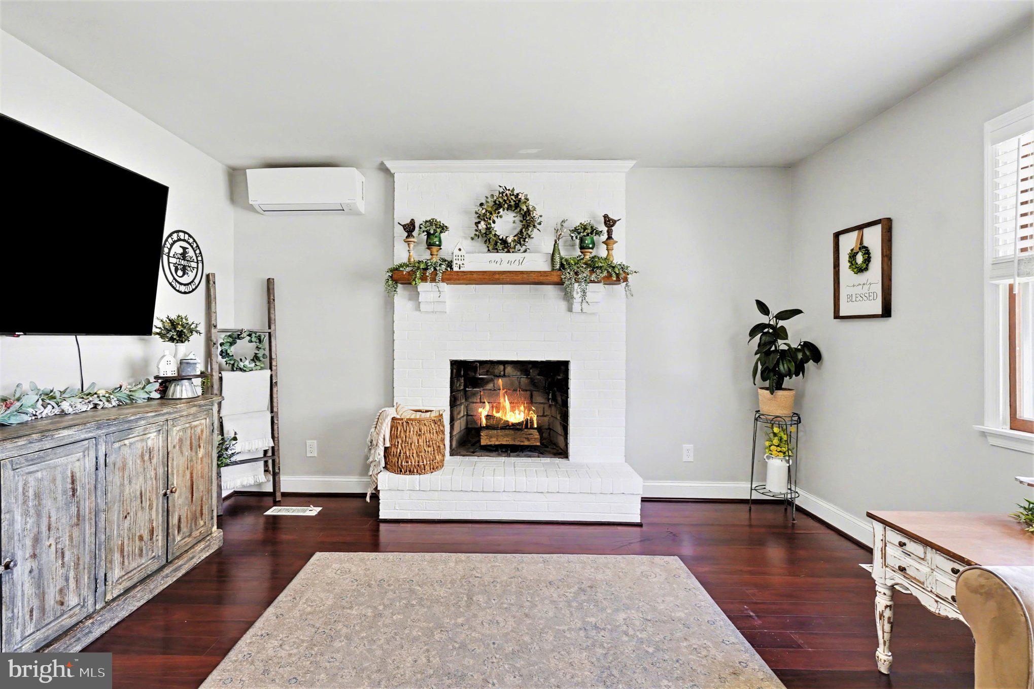 ARUNDEL - Residential