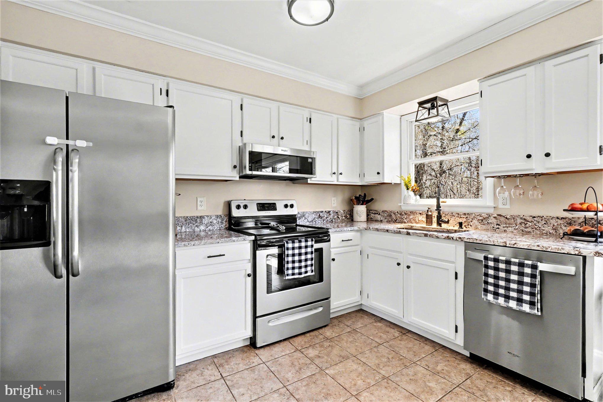 ARUNDEL - Residential