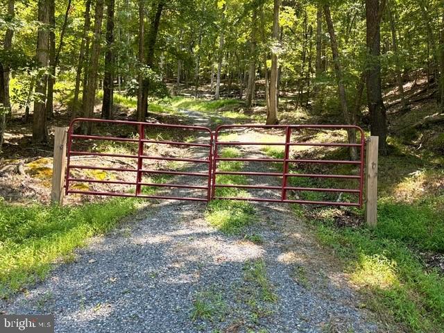 SHADOW KNOLLS - Land