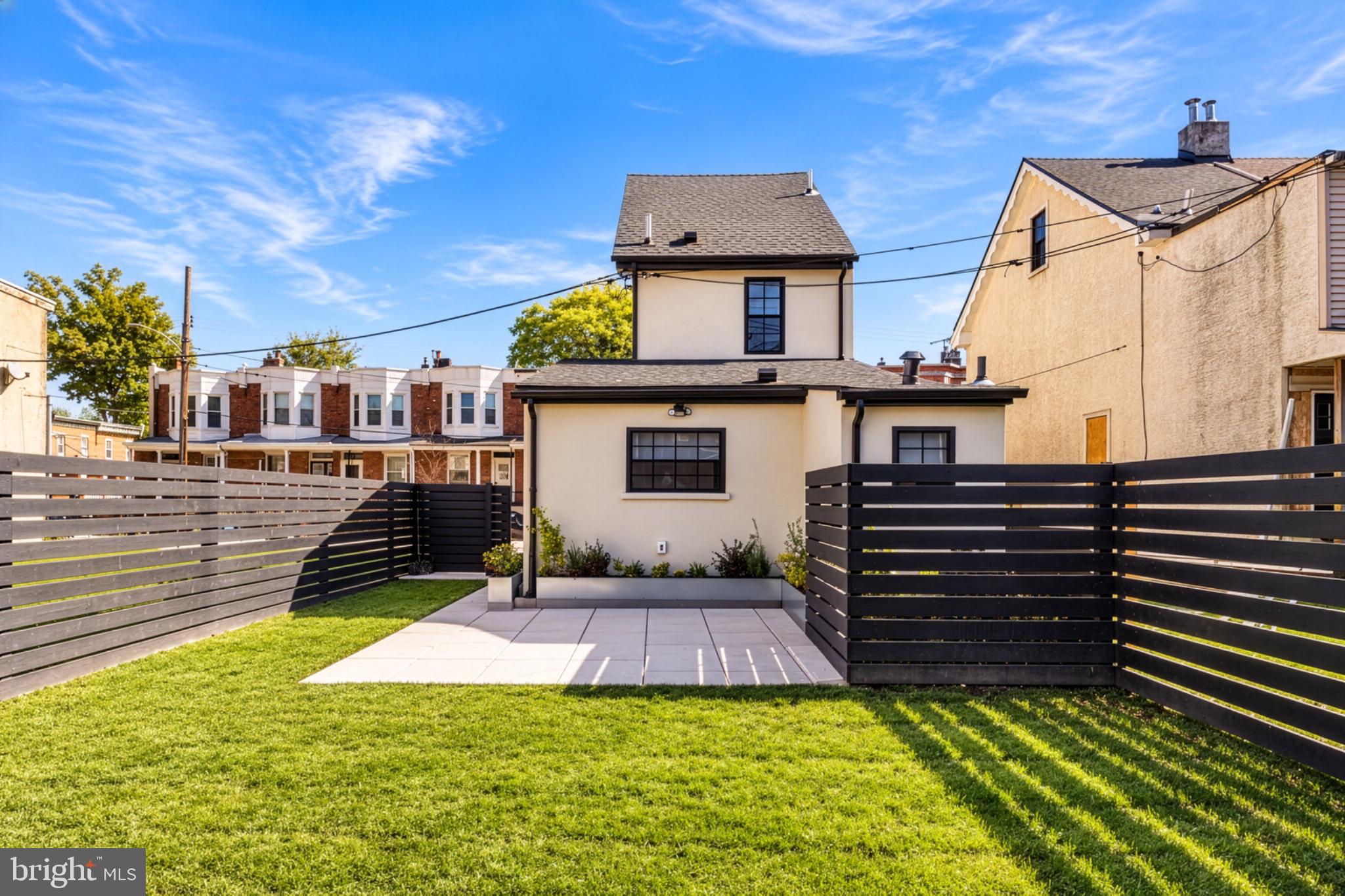 37 E PLEASANT STREET