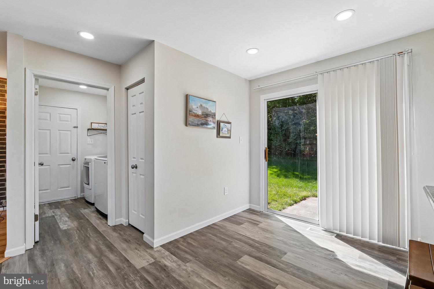 PERRYWOOD ESTATES - Residential
