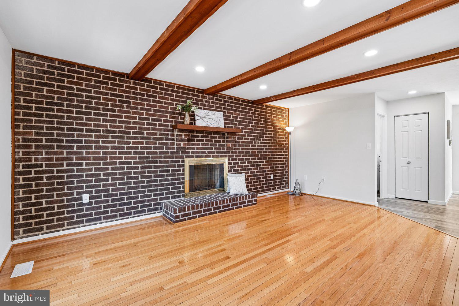 PERRYWOOD ESTATES - Residential
