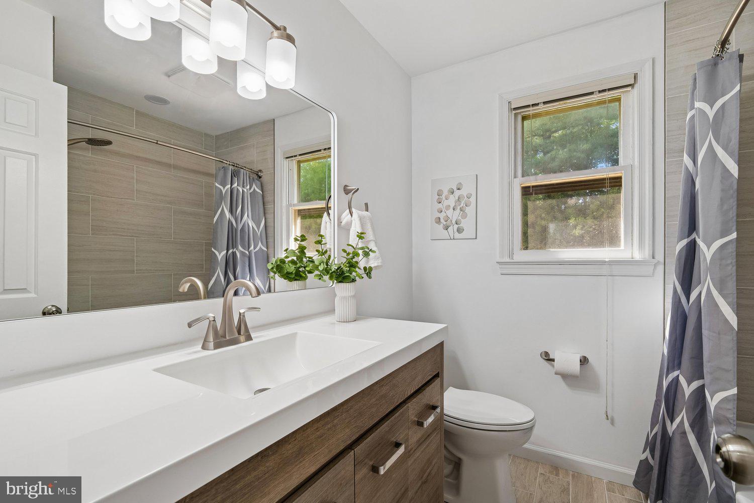 PERRYWOOD ESTATES - Residential