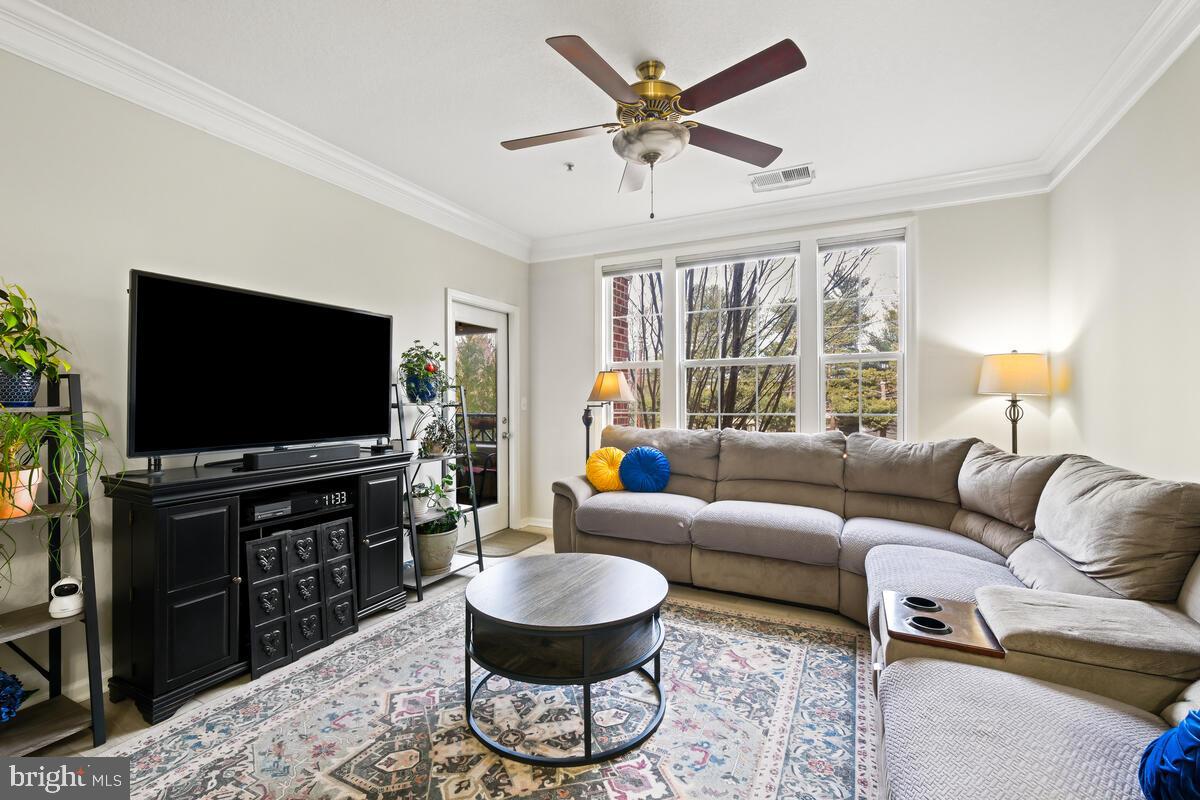 THE COLONNADE AT KENTLANDS - Residential