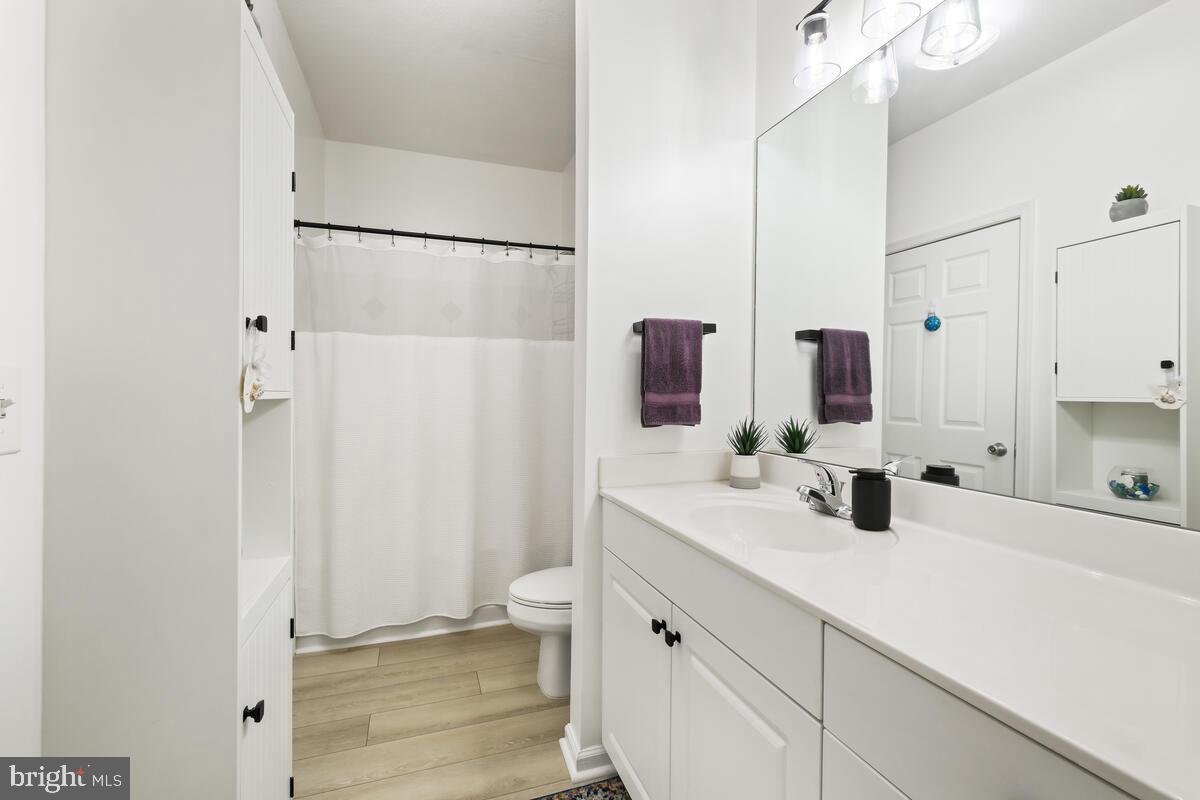 THE COLONNADE AT KENTLANDS - Residential