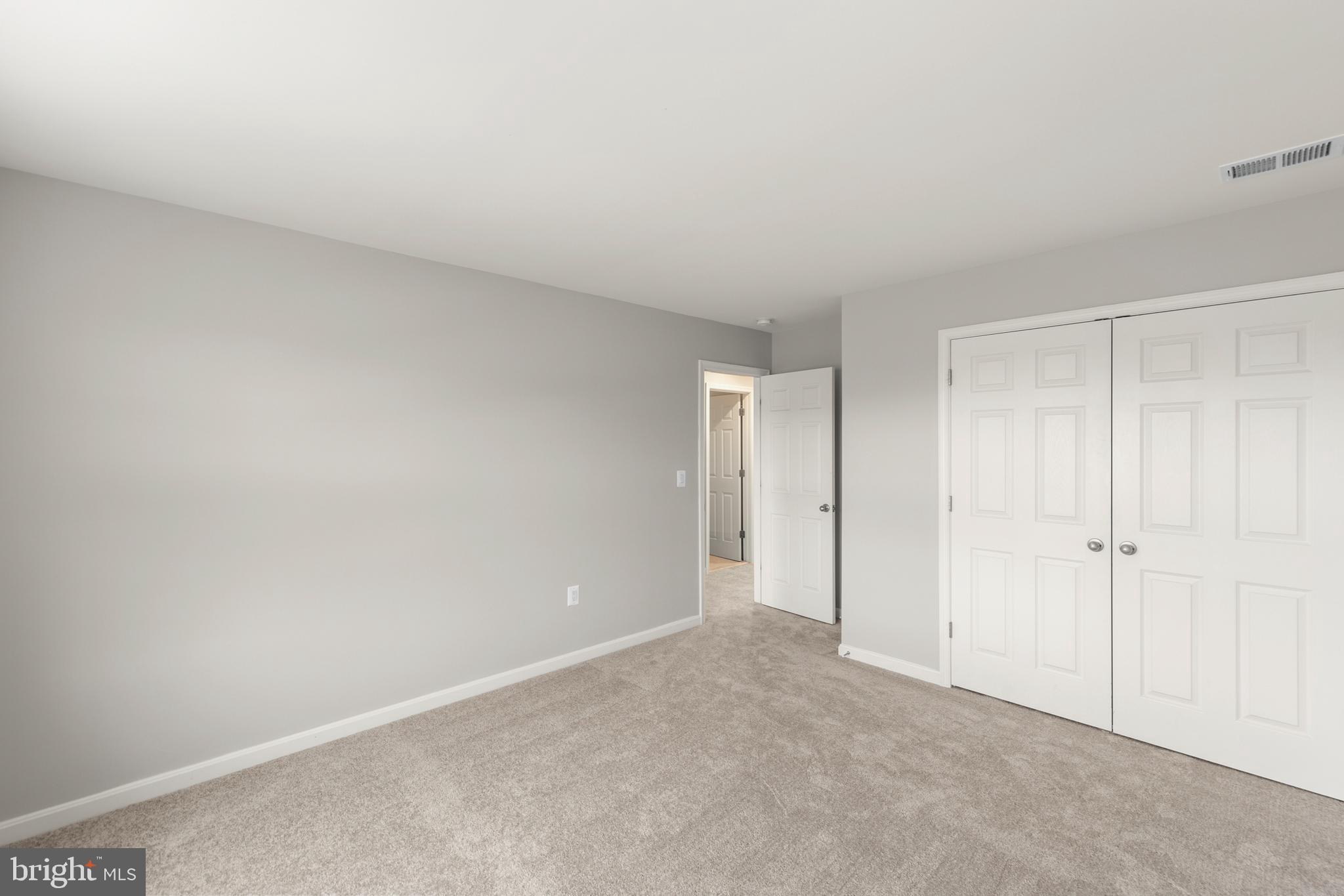 SOUTHERN HILLS - Residential Lease