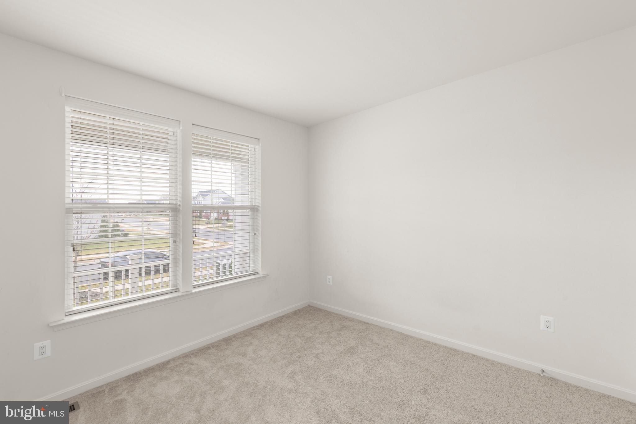 SOUTHERN HILLS - Residential Lease