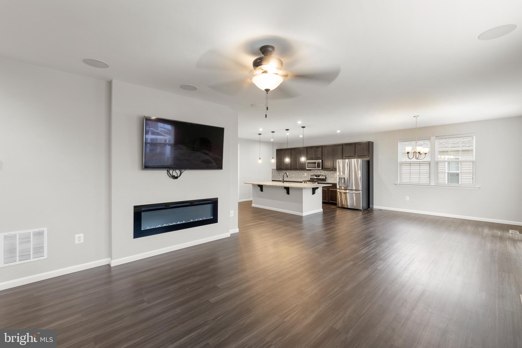 SOUTHERN HILLS - Residential Lease