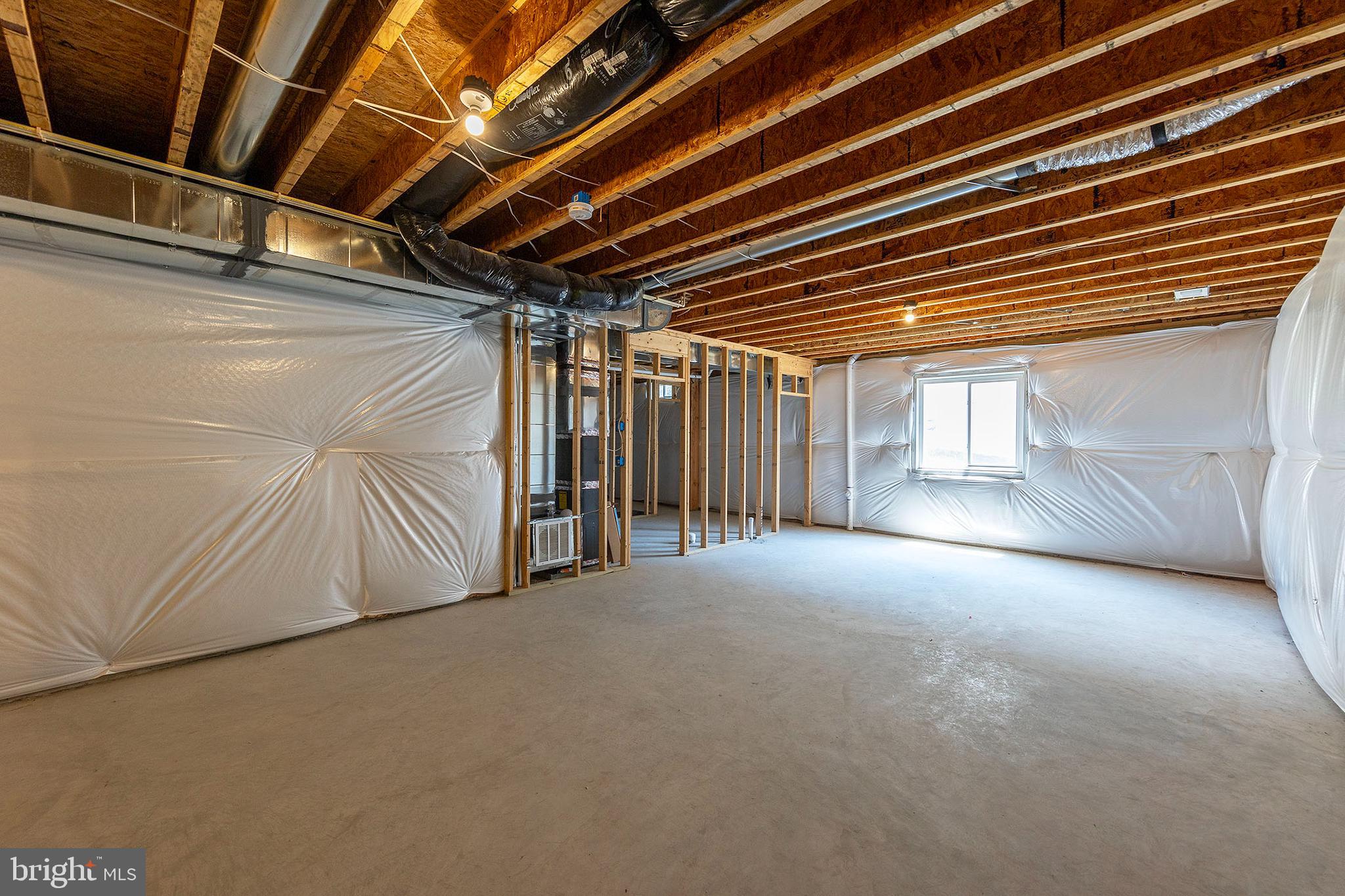 SOUTHERN HILLS - Residential Lease